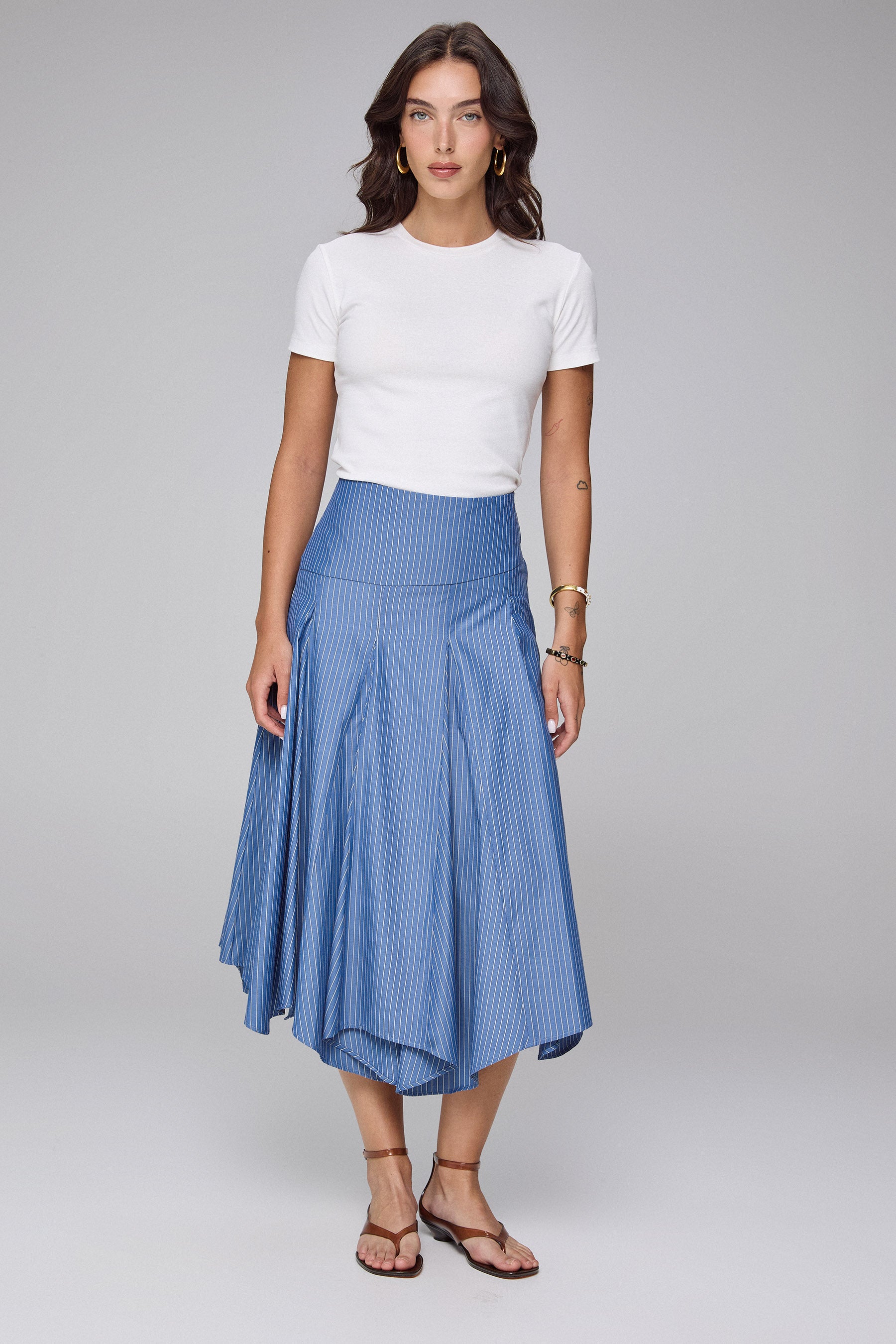 חצאית פסים א- סימטרית