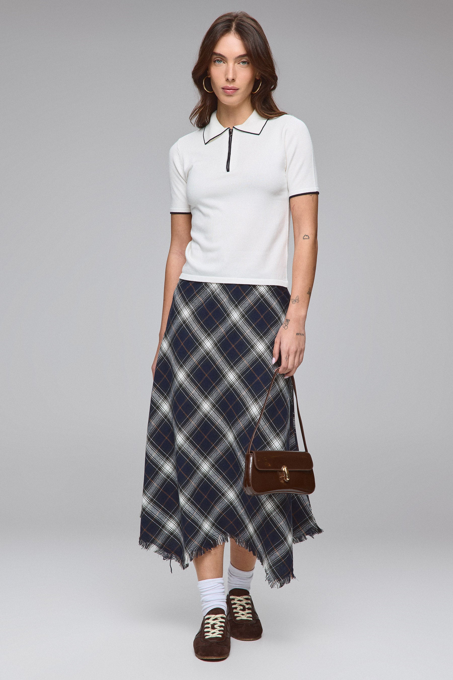 חצאית מידי משובצת