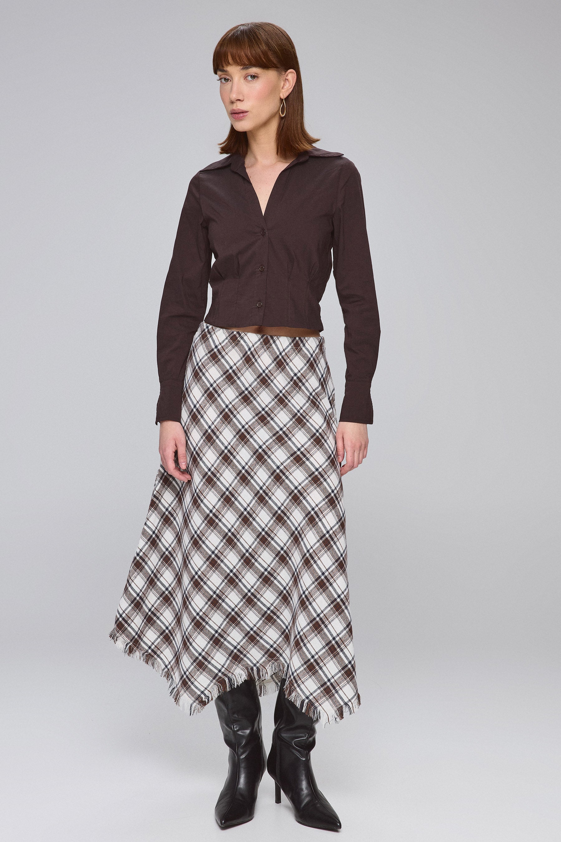 חצאית מידי משובצת