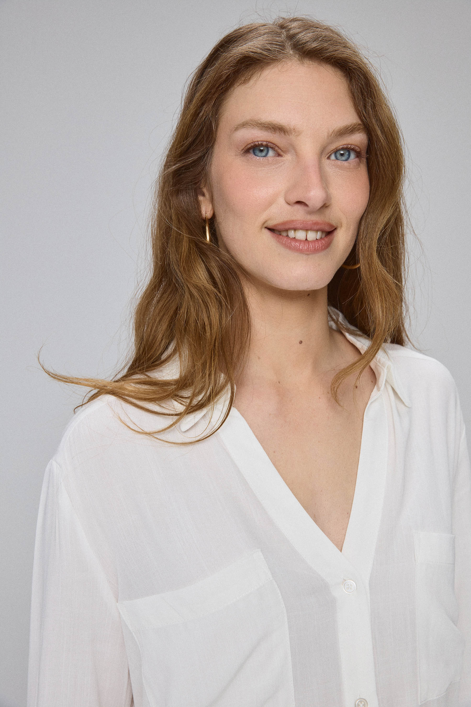 חולצה מכופתרת נטורל