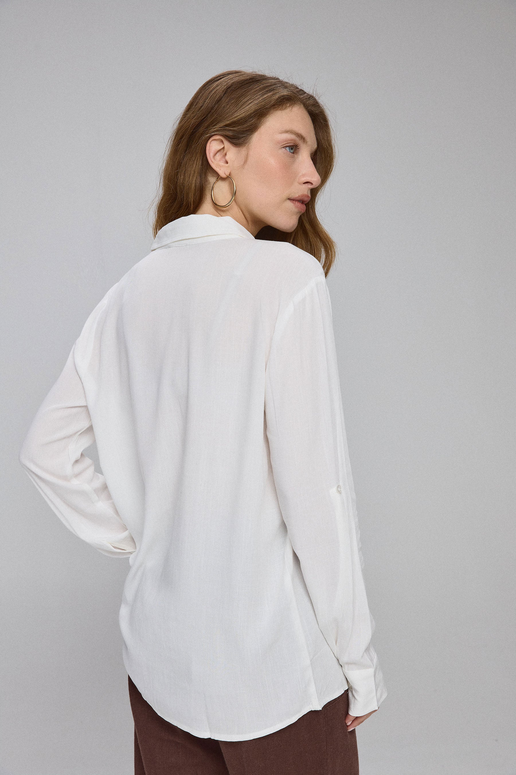 חולצה מכופתרת נטורל