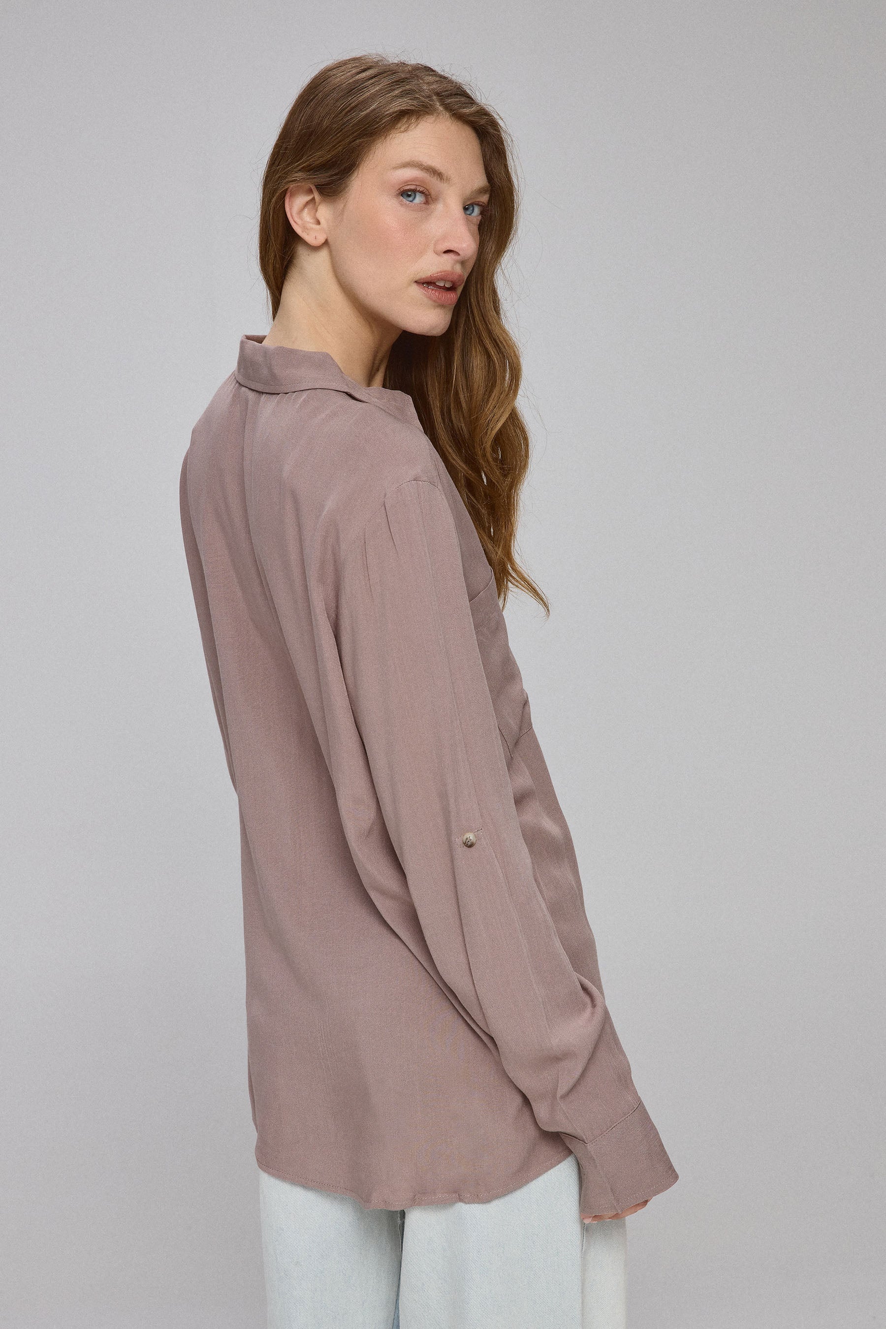 חולצה מכופתרת נטורל