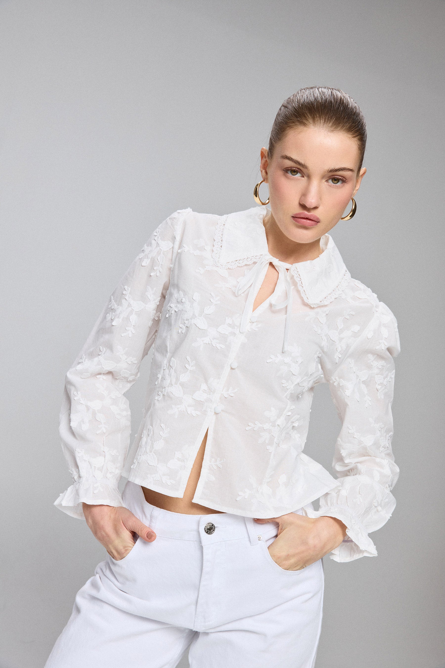 חולצה צווארון פיטר פן