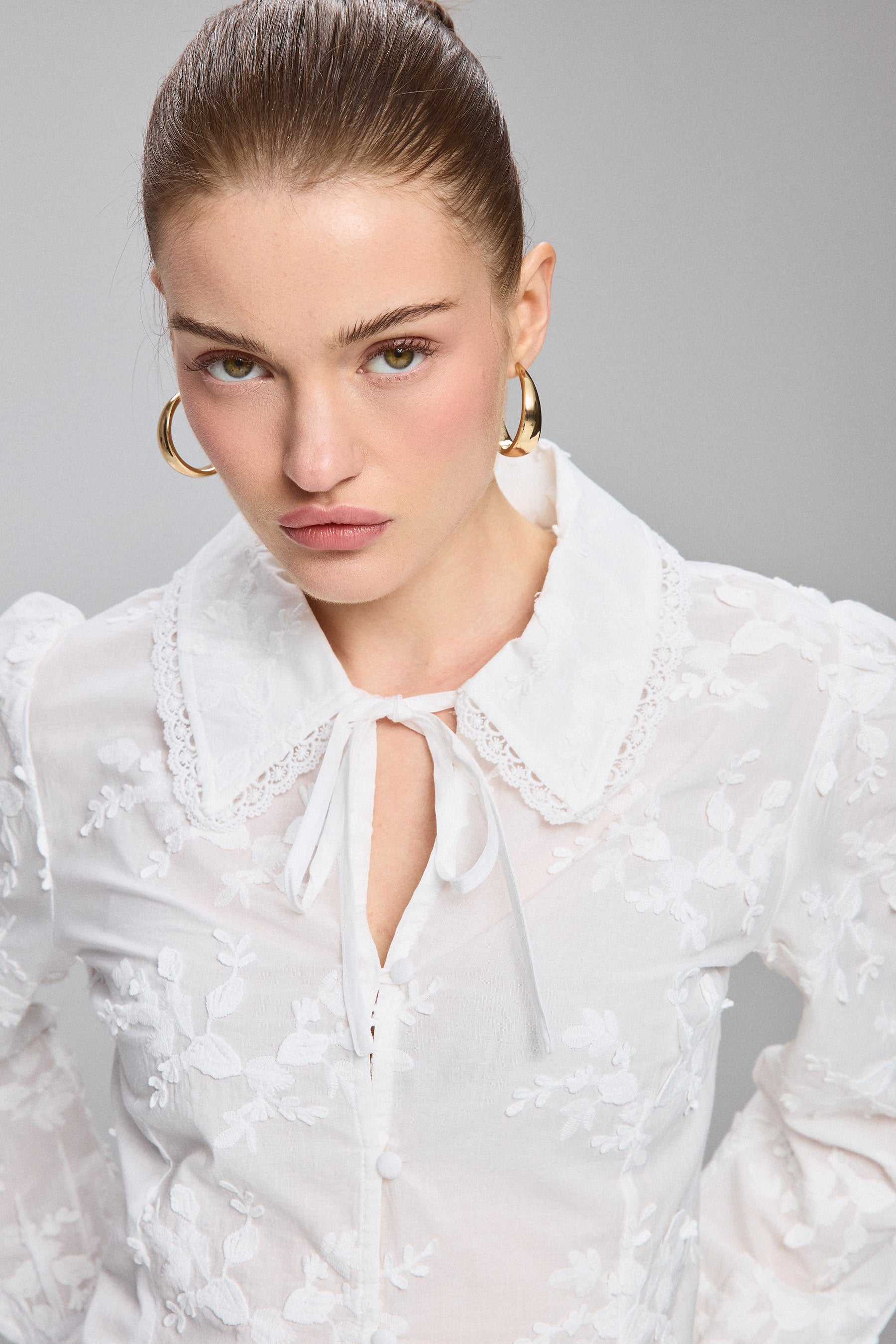 חולצה צווארון פיטר פן