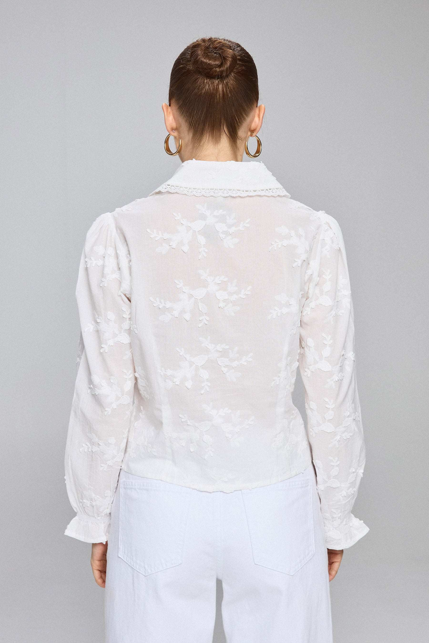 חולצה צווארון פיטר פן