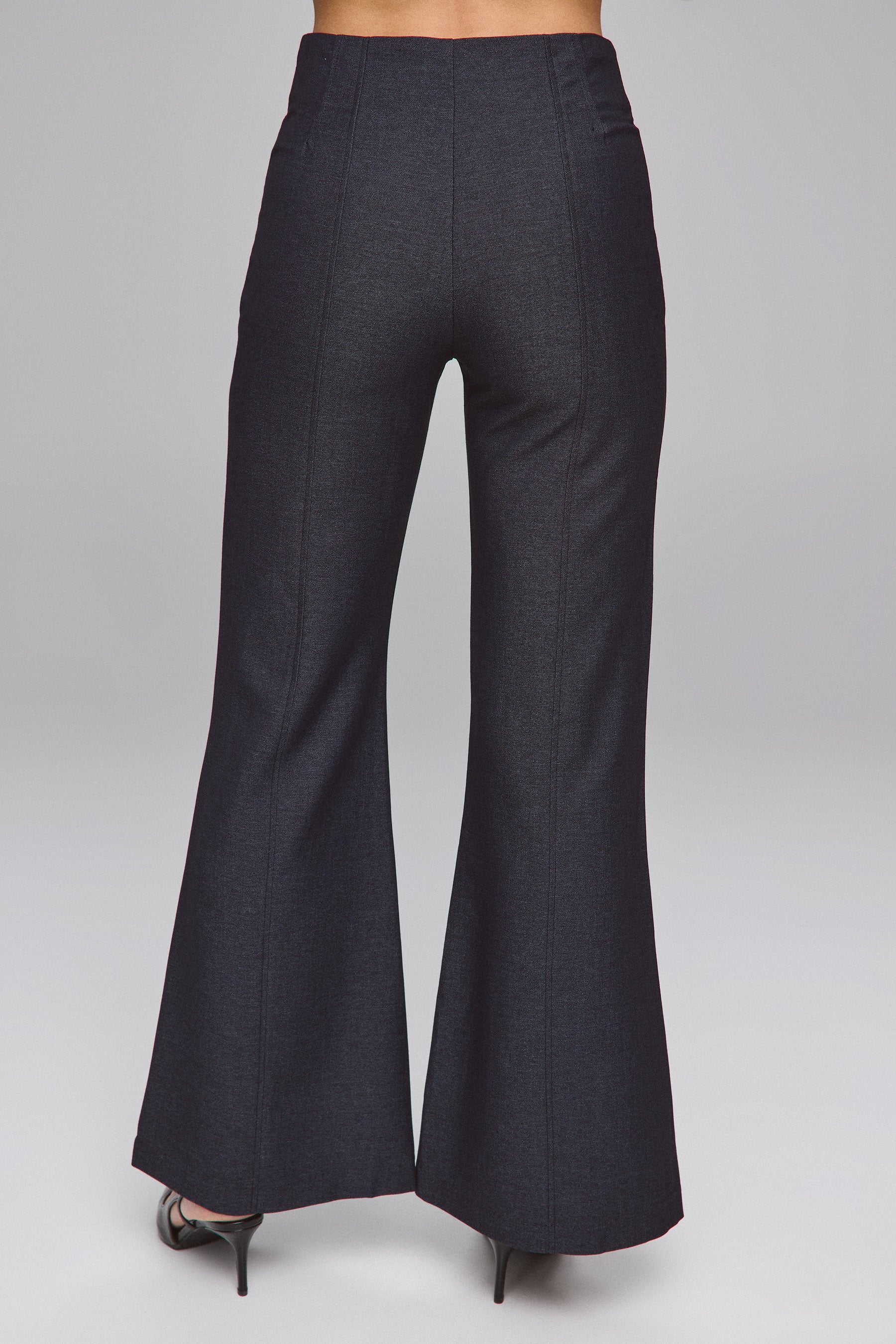 מכנסי פלר עם כיסים