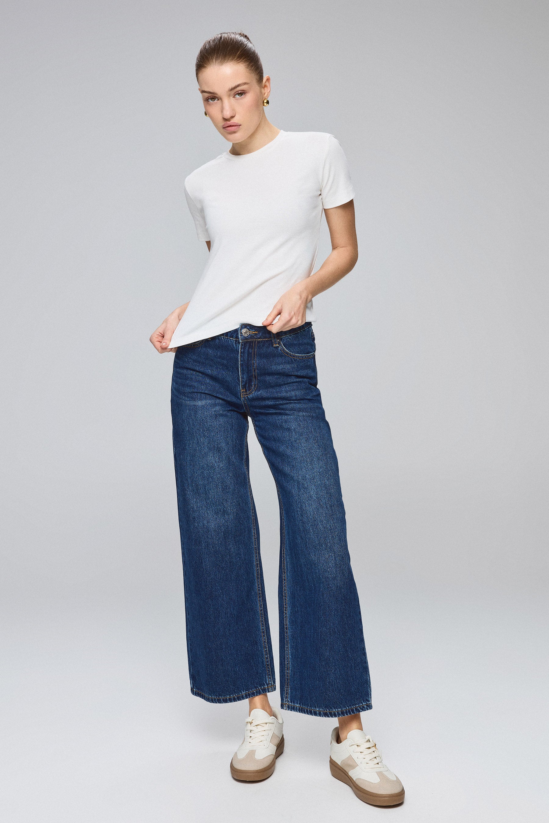 ג'ינס קרופ ישר