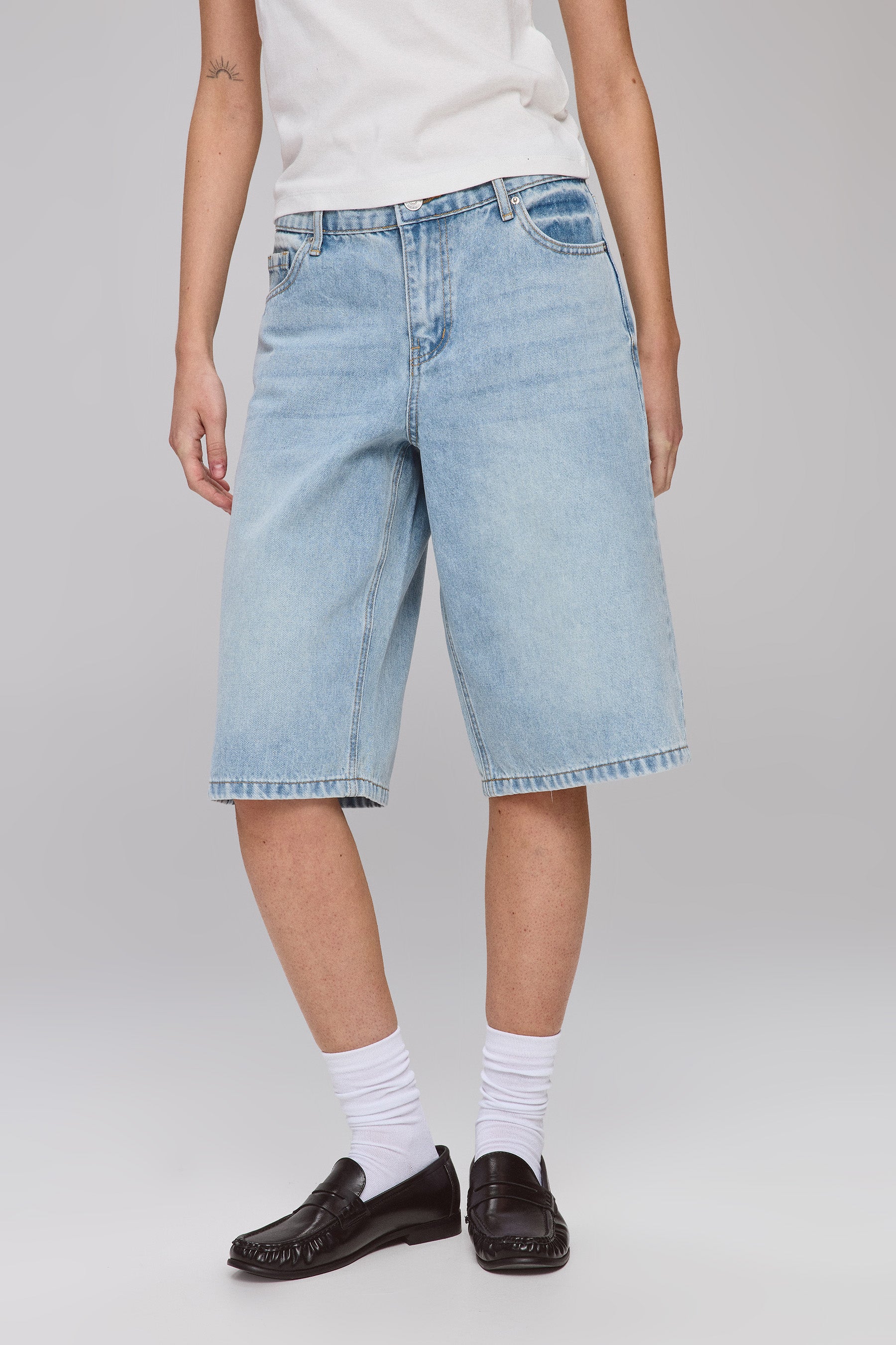 ברמודה ג'ינס לוס