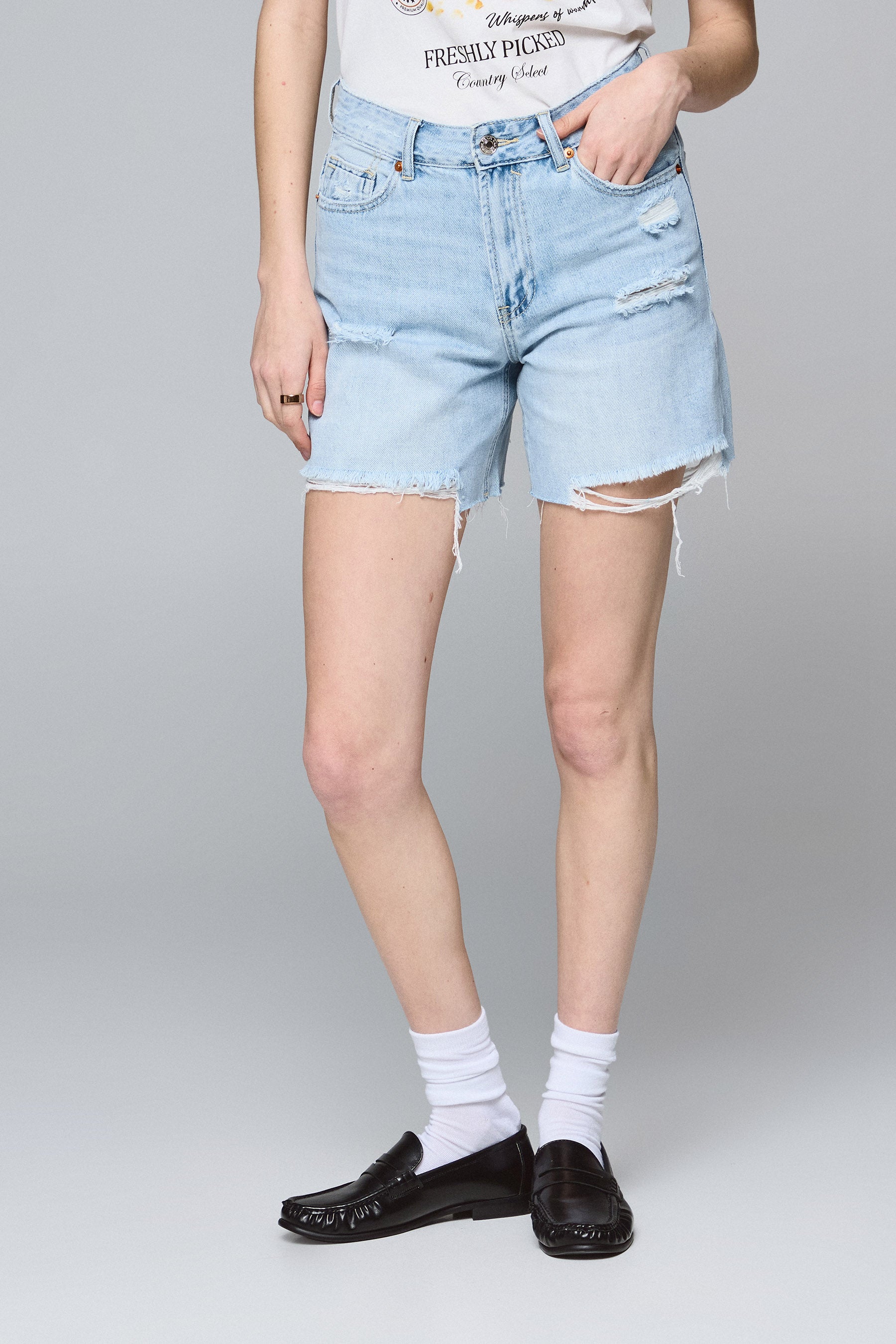 שורט גינס שרונה