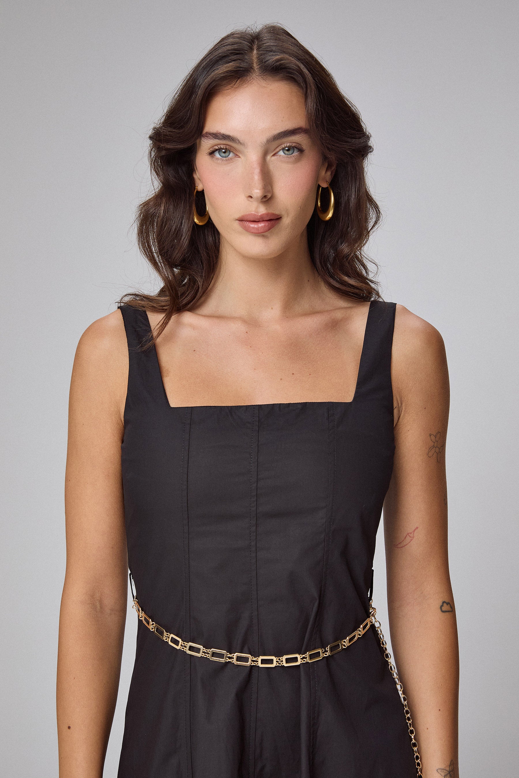 שמלת מקסי חגורת זהב