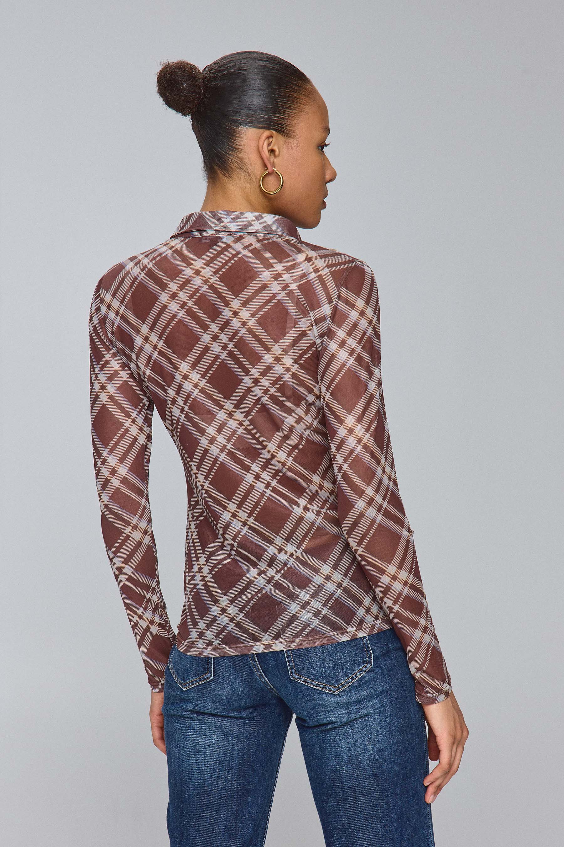 חולצת רזיל כפתרה