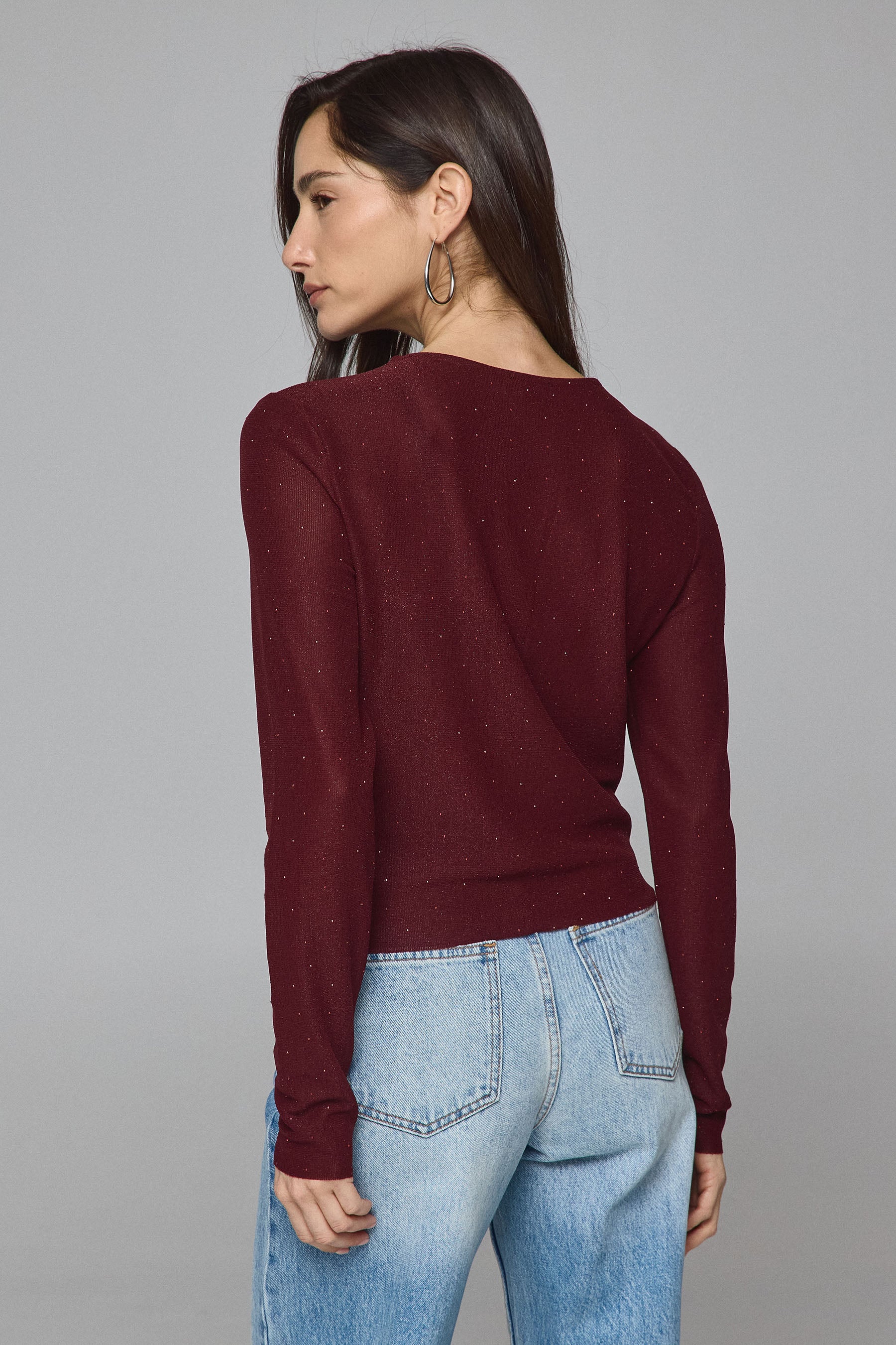 חולצת רזיל ניקי קרופ