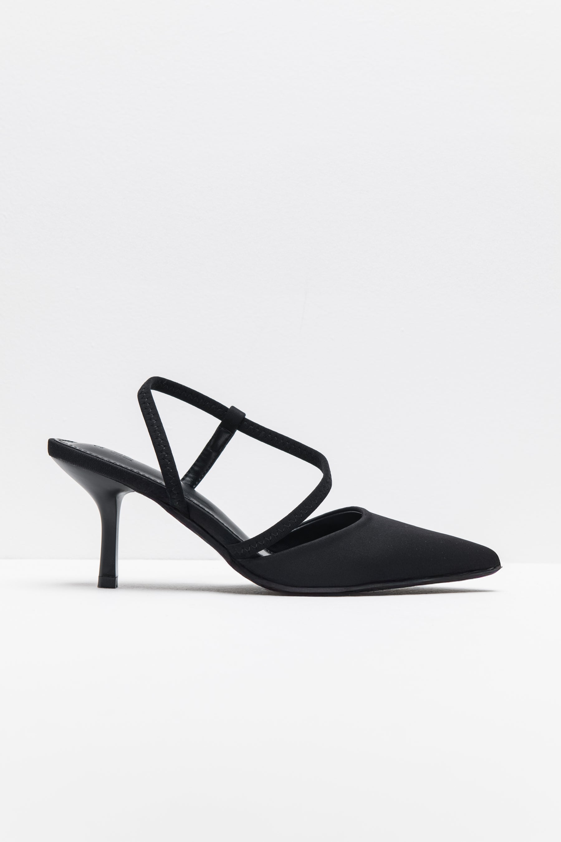 נעל עקב ג'יזל