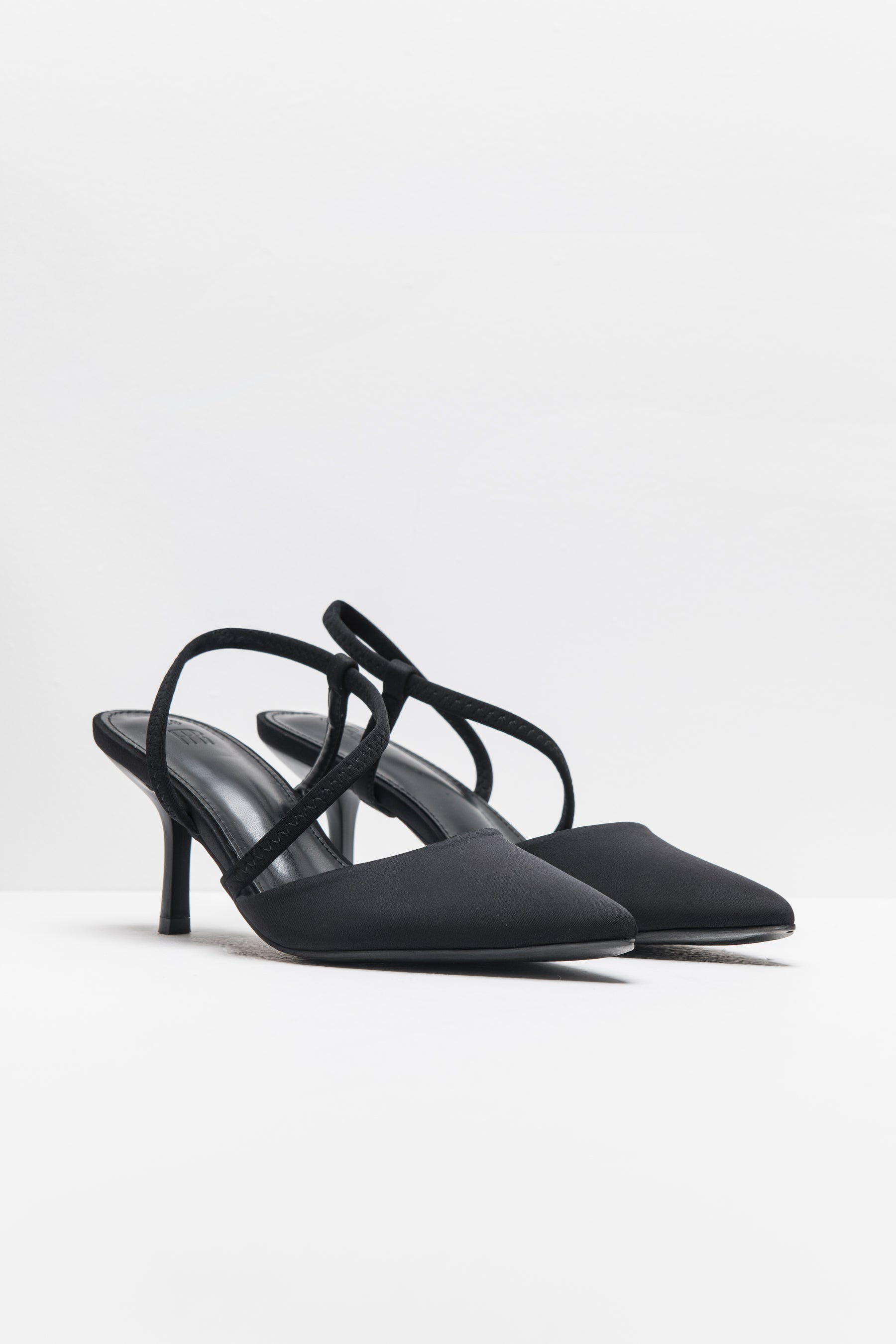 נעל עקב ג'יזל