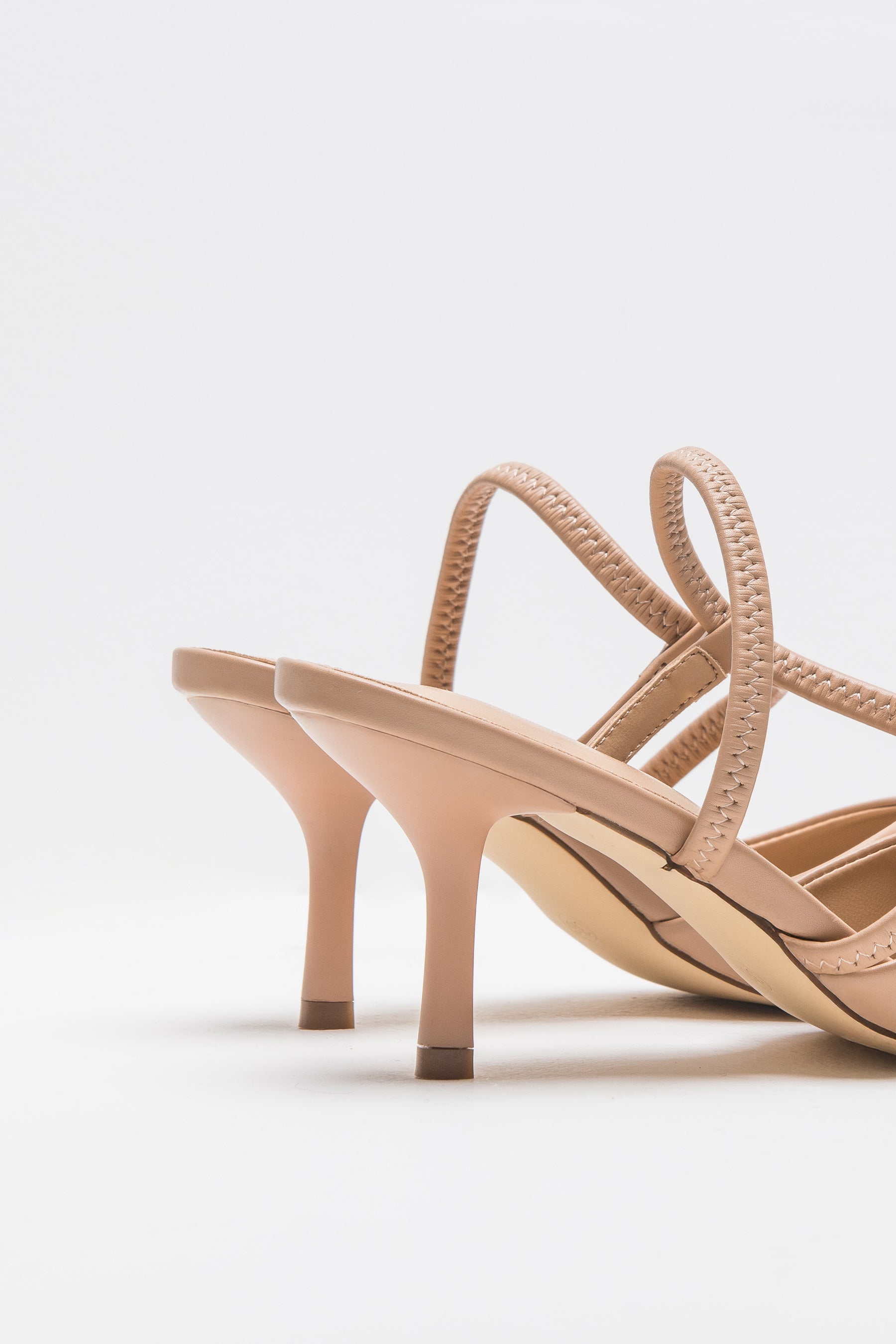 נעל עקב ג'יזל