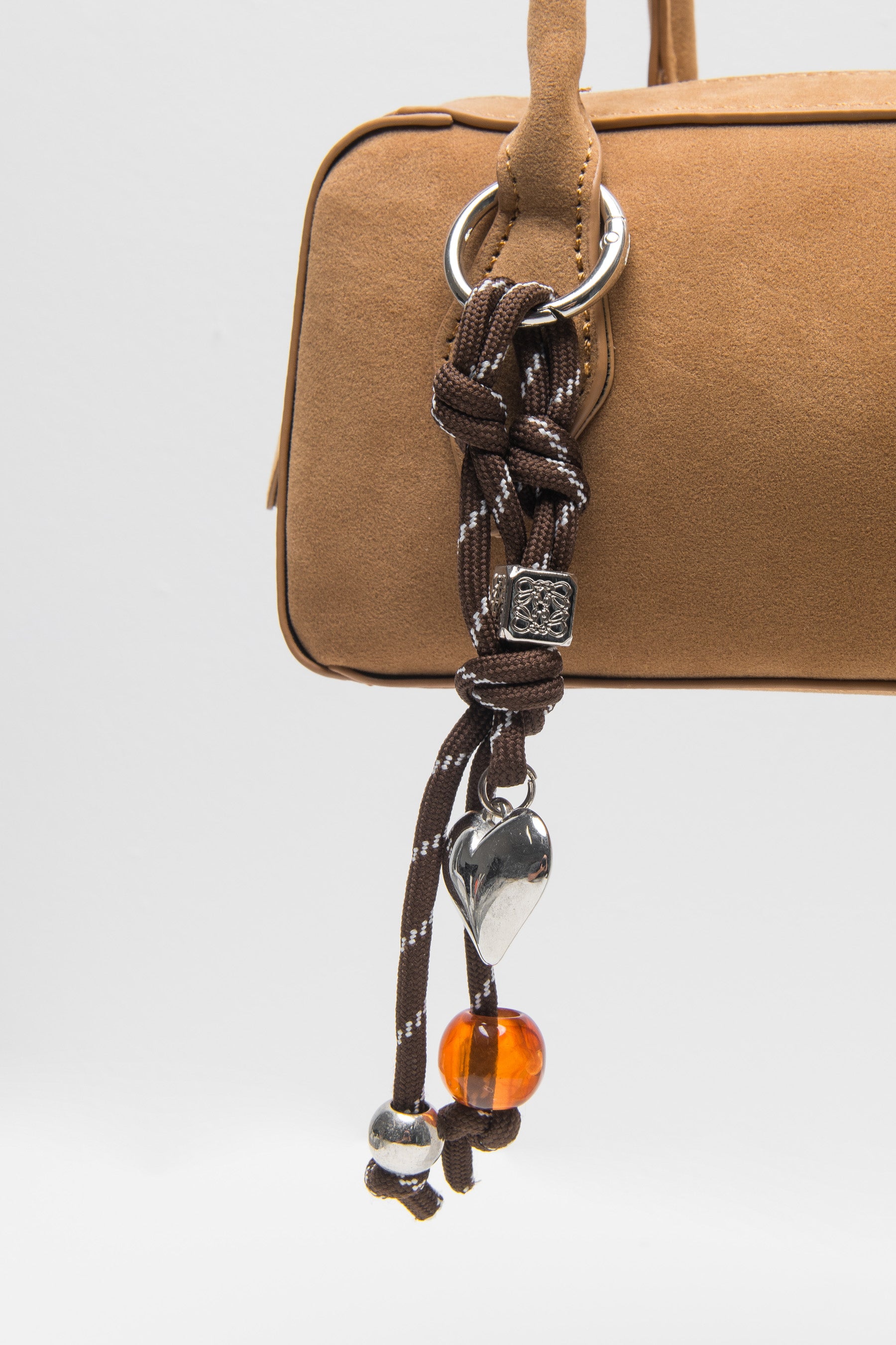 תיק באגט צ'ארם