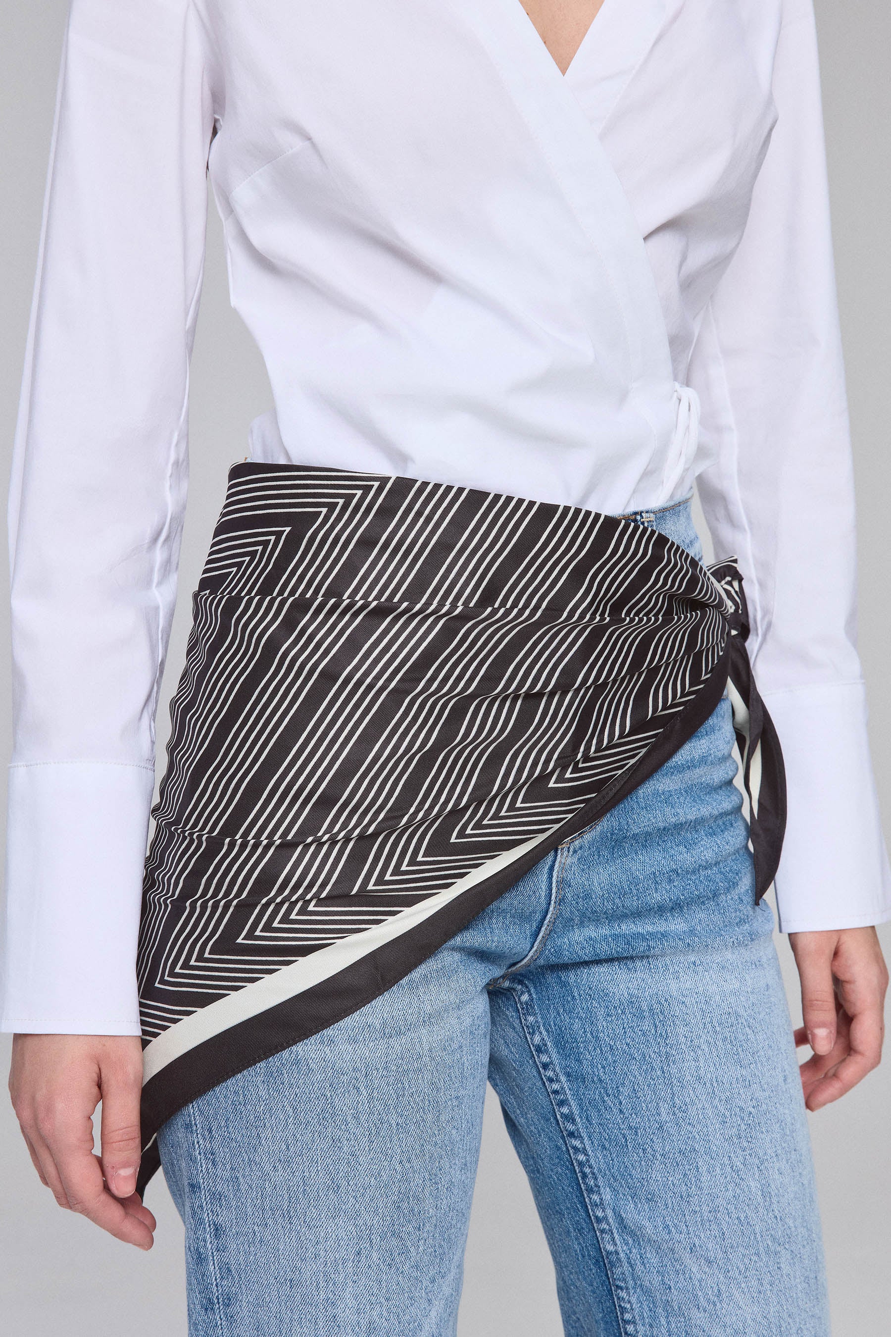 מטפחת סאטן מותן