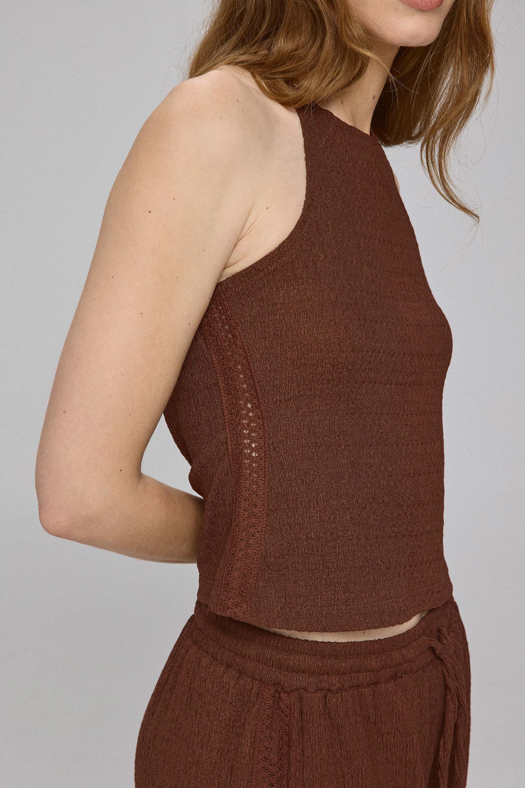 טופ קולר עם קרושה
