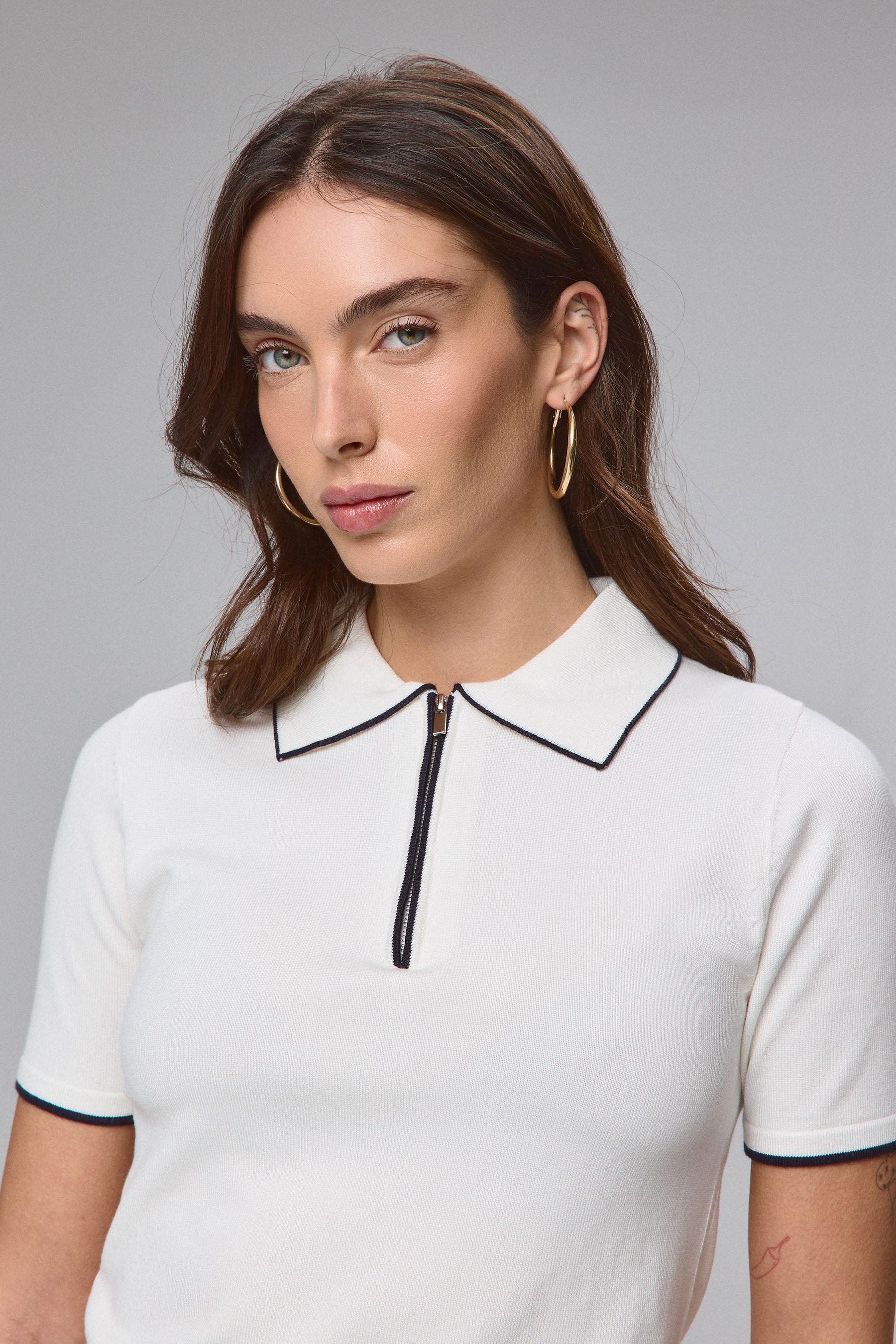 חולצת פולו קונטרסט