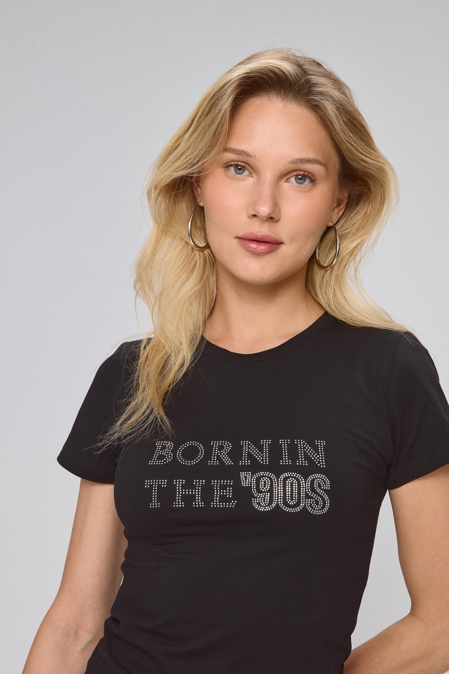 חולצת כיתובי יהלומים