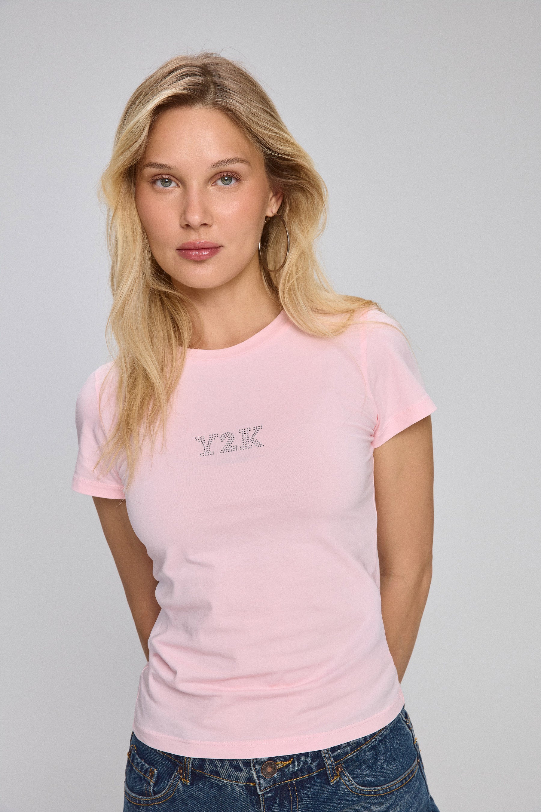 חולצת כיתובי יהלומים