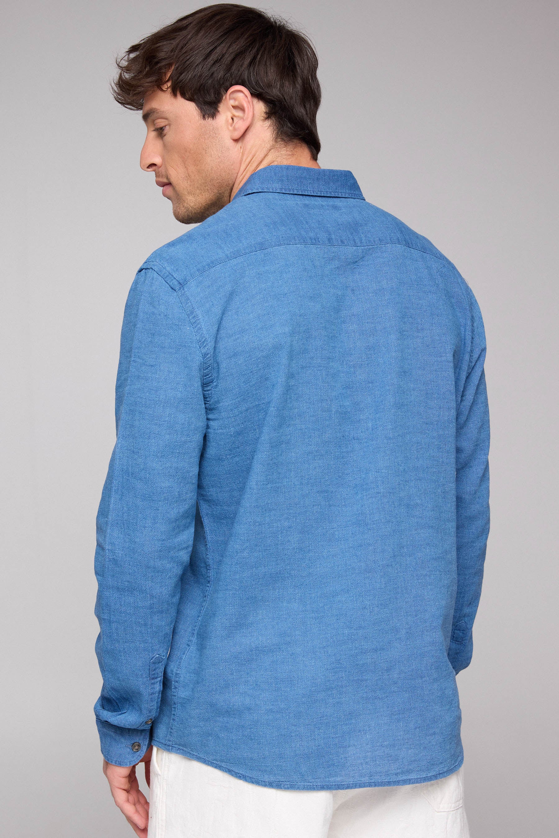 חולצת בריזה