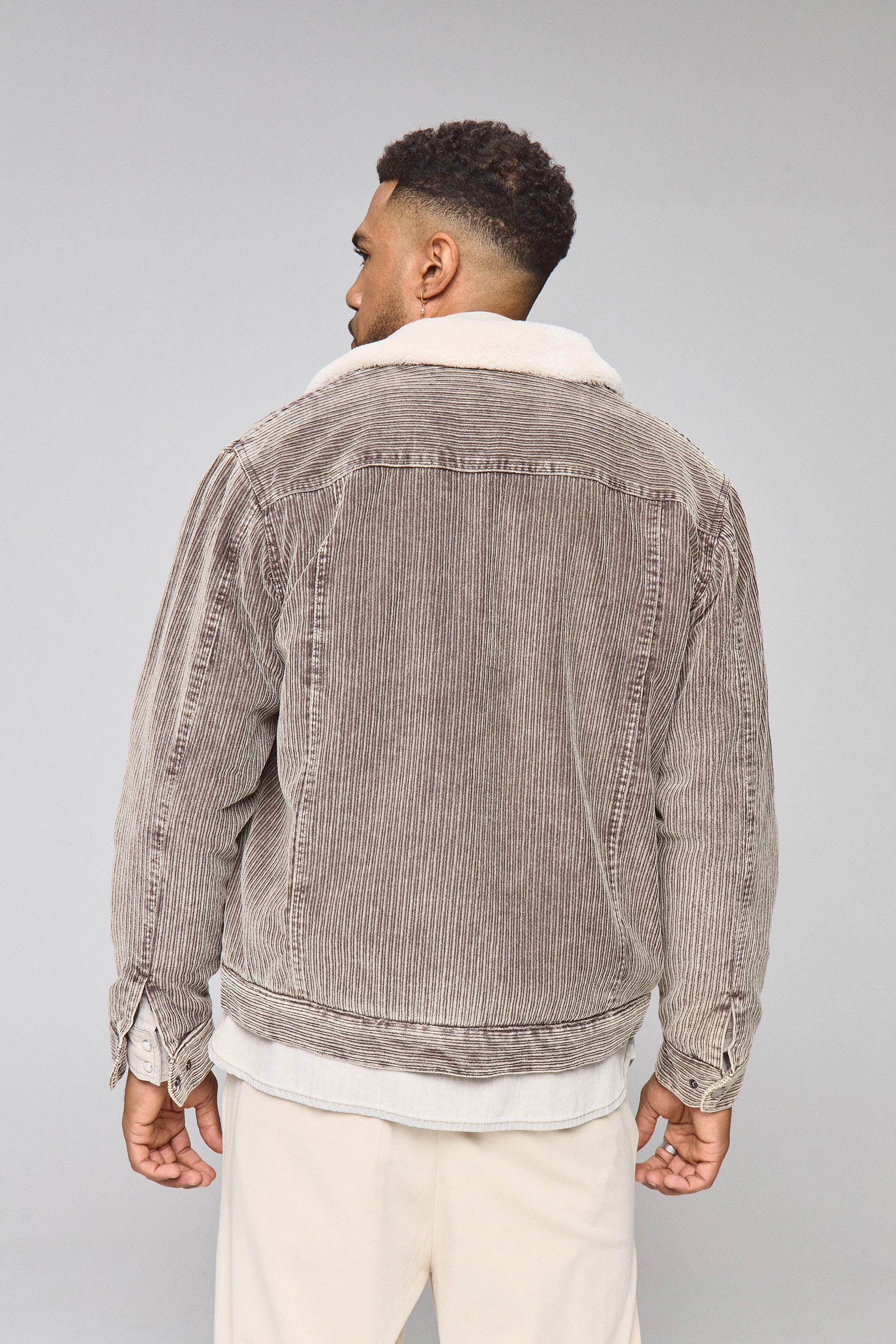 ג'קט קורד ליון