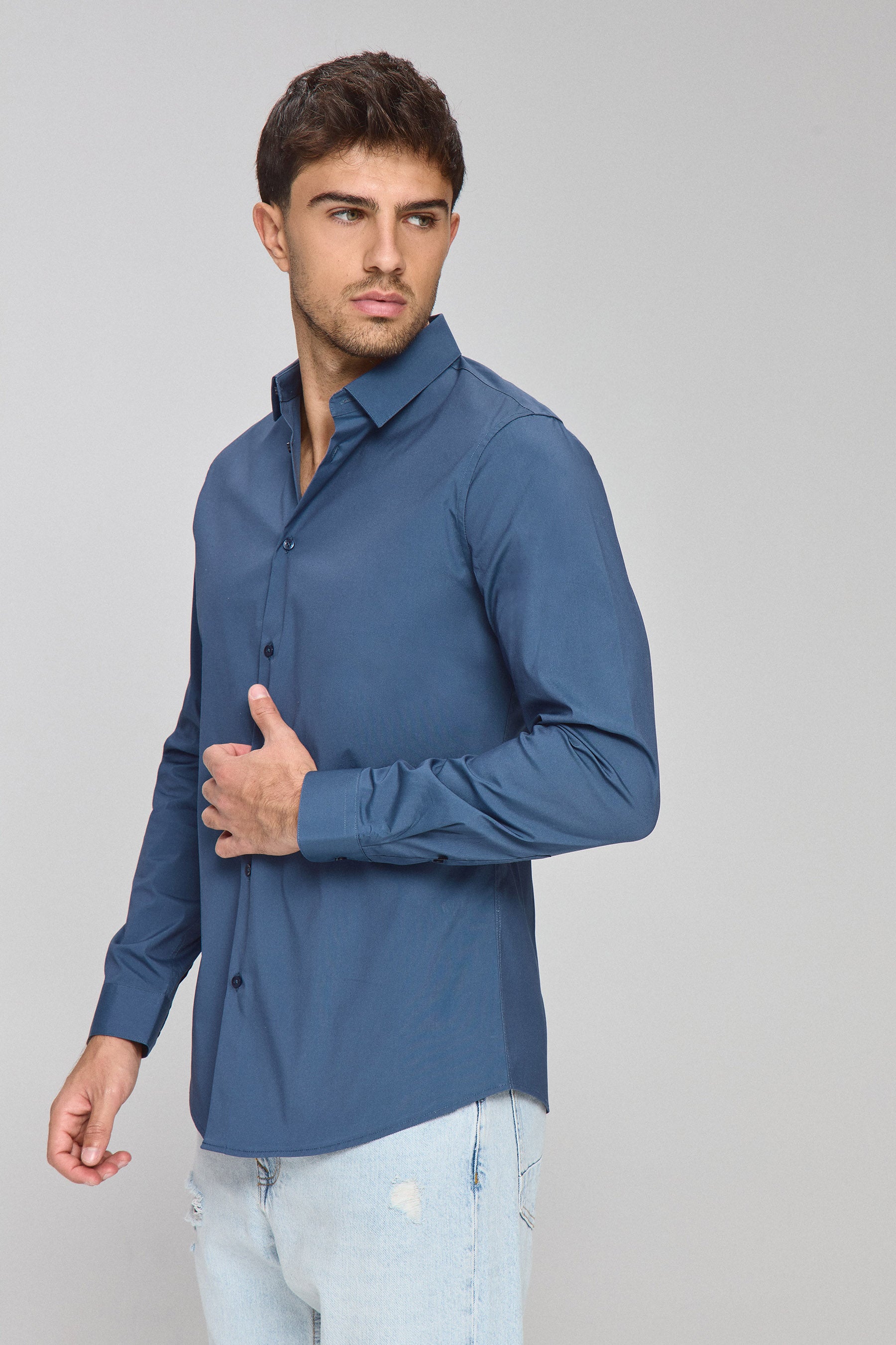 חולצת הילטון