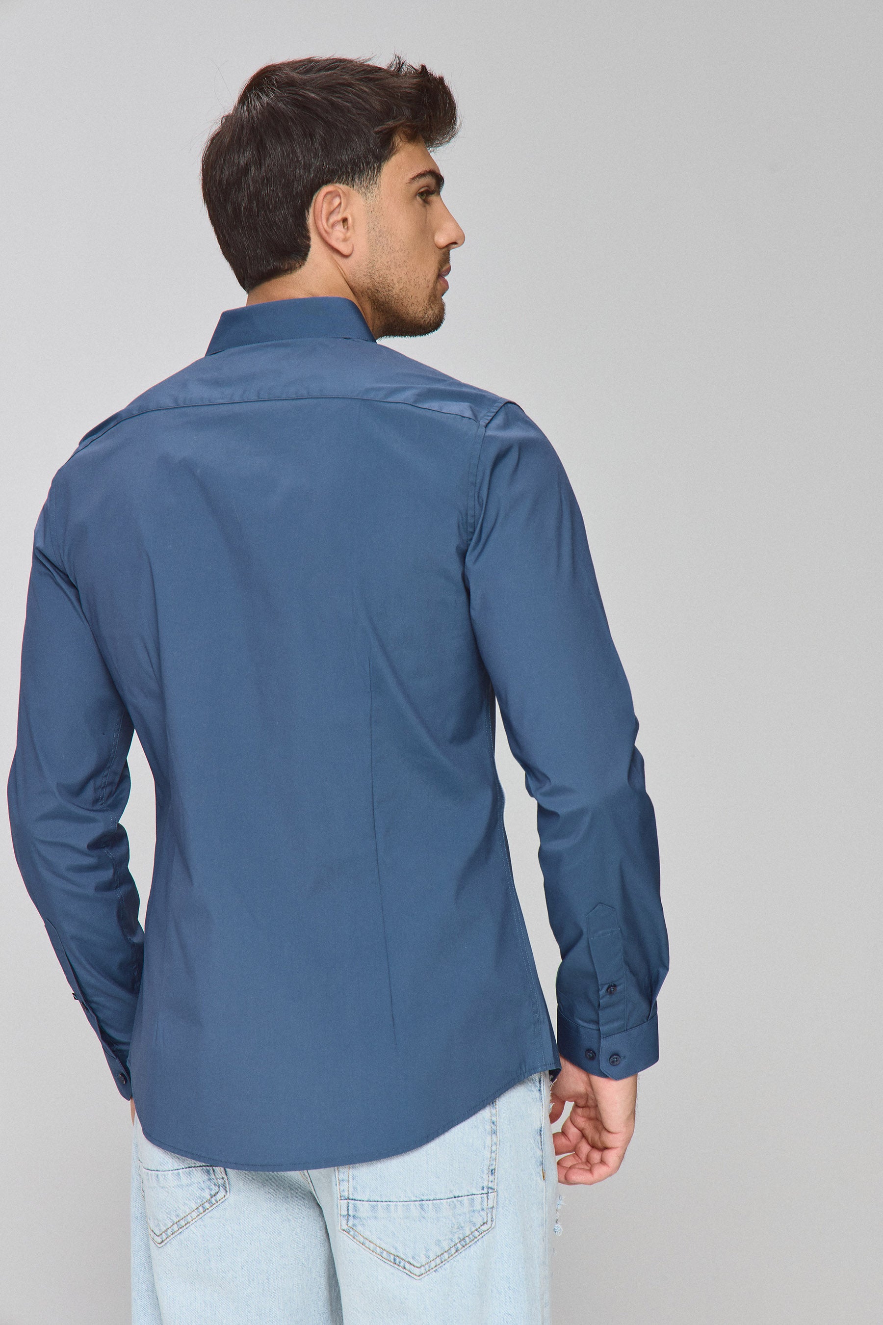 חולצת הילטון