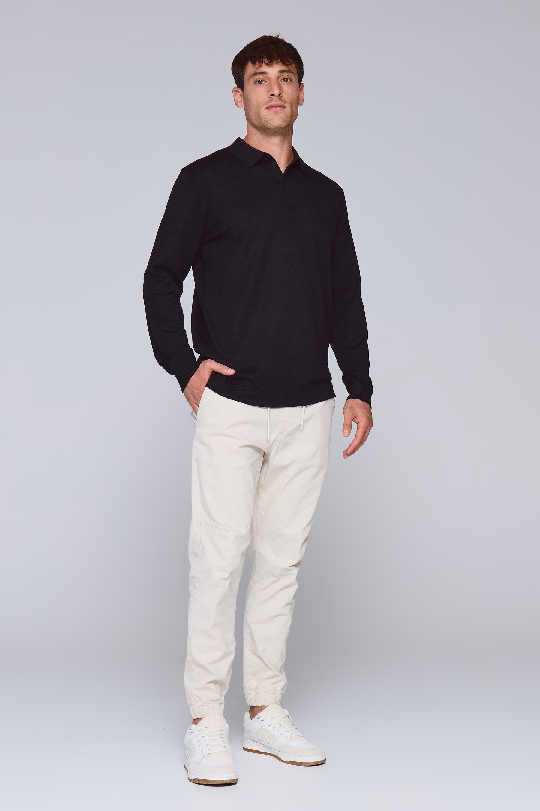 ג'ינס סימפל ג'וגר