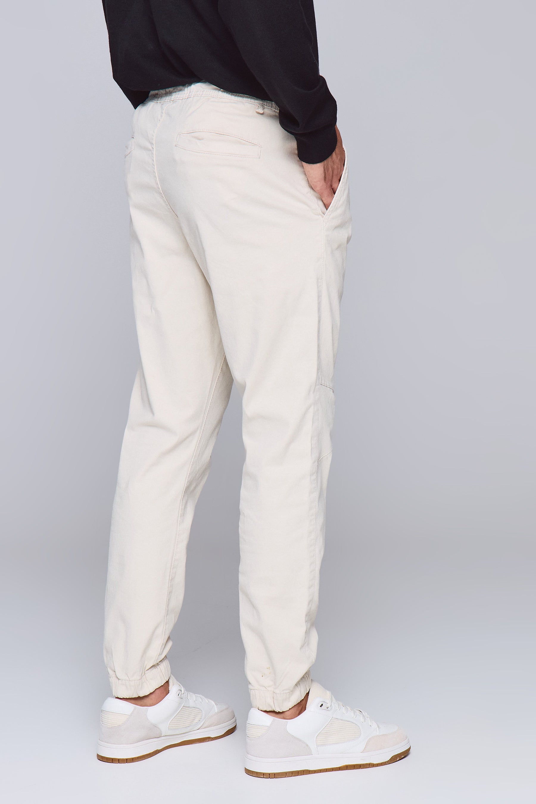 ג'ינס סימפל ג'וגר