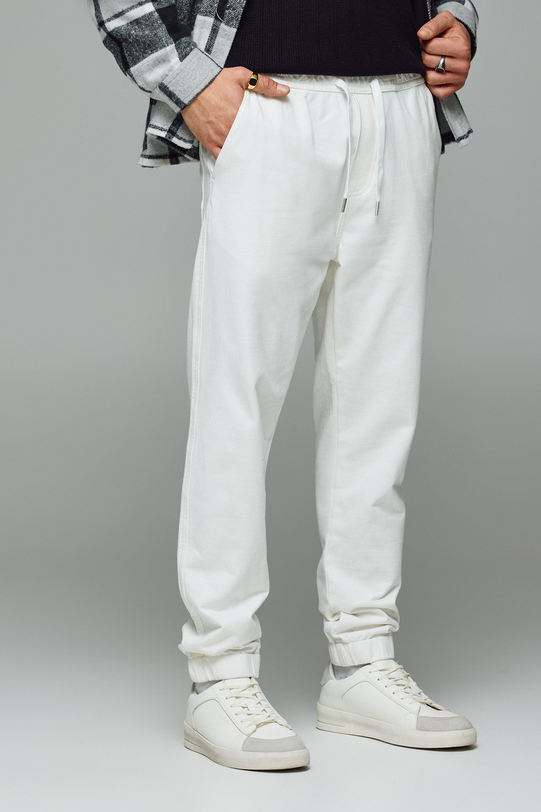 ג'ינס וויקנד ג'וגר