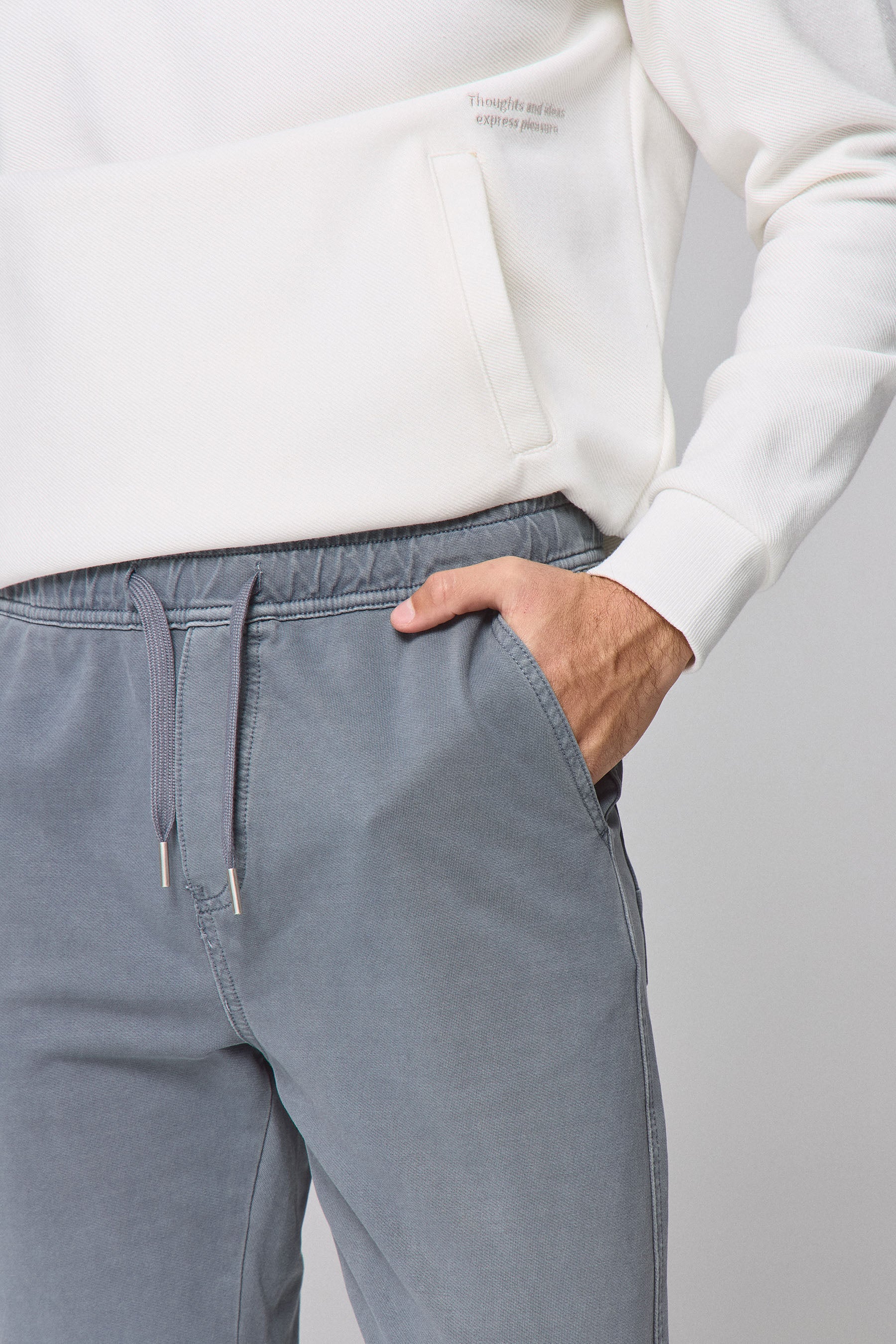 ג'ינס וויקנד ג'וגר