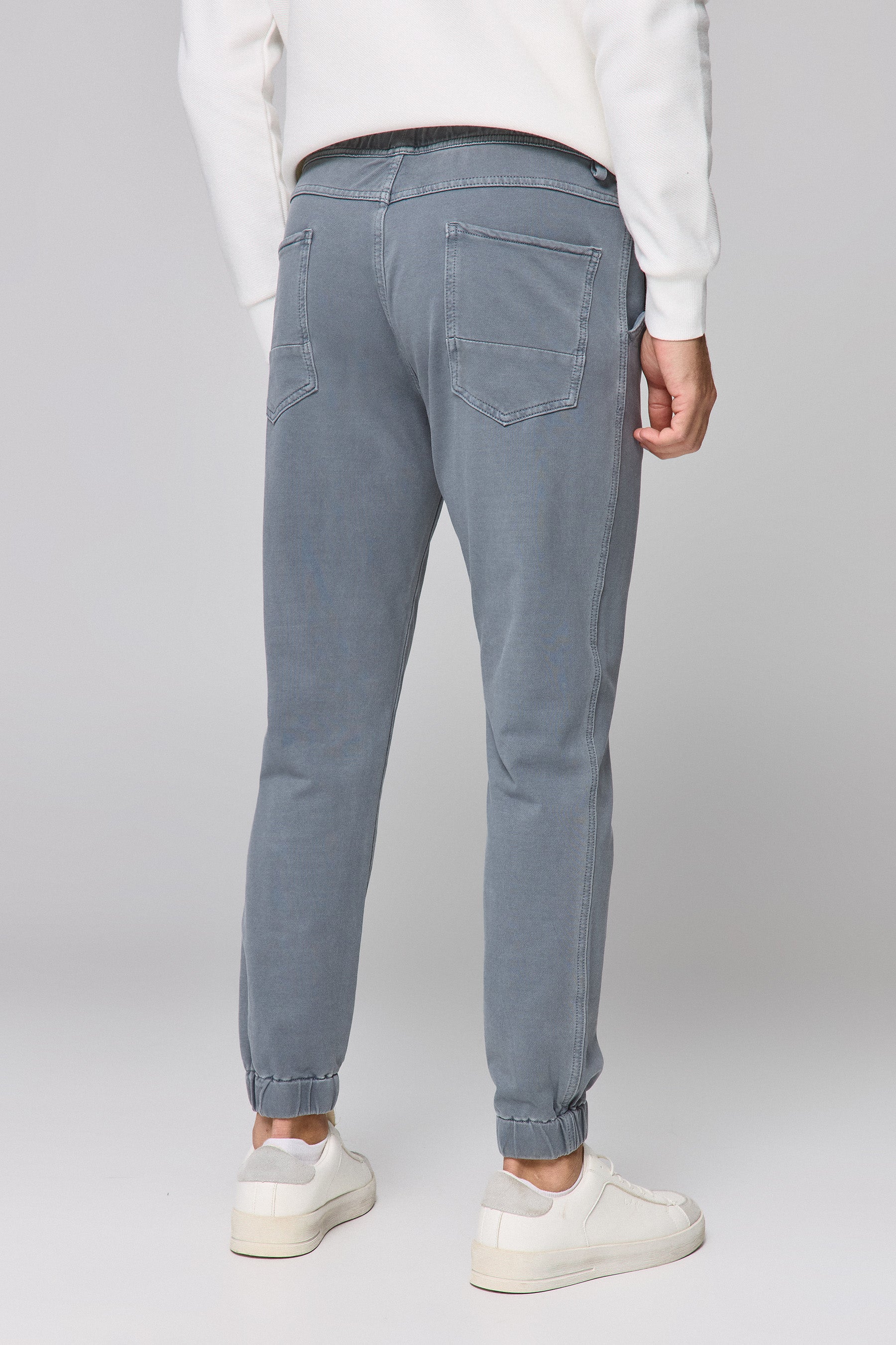 ג'ינס וויקנד ג'וגר