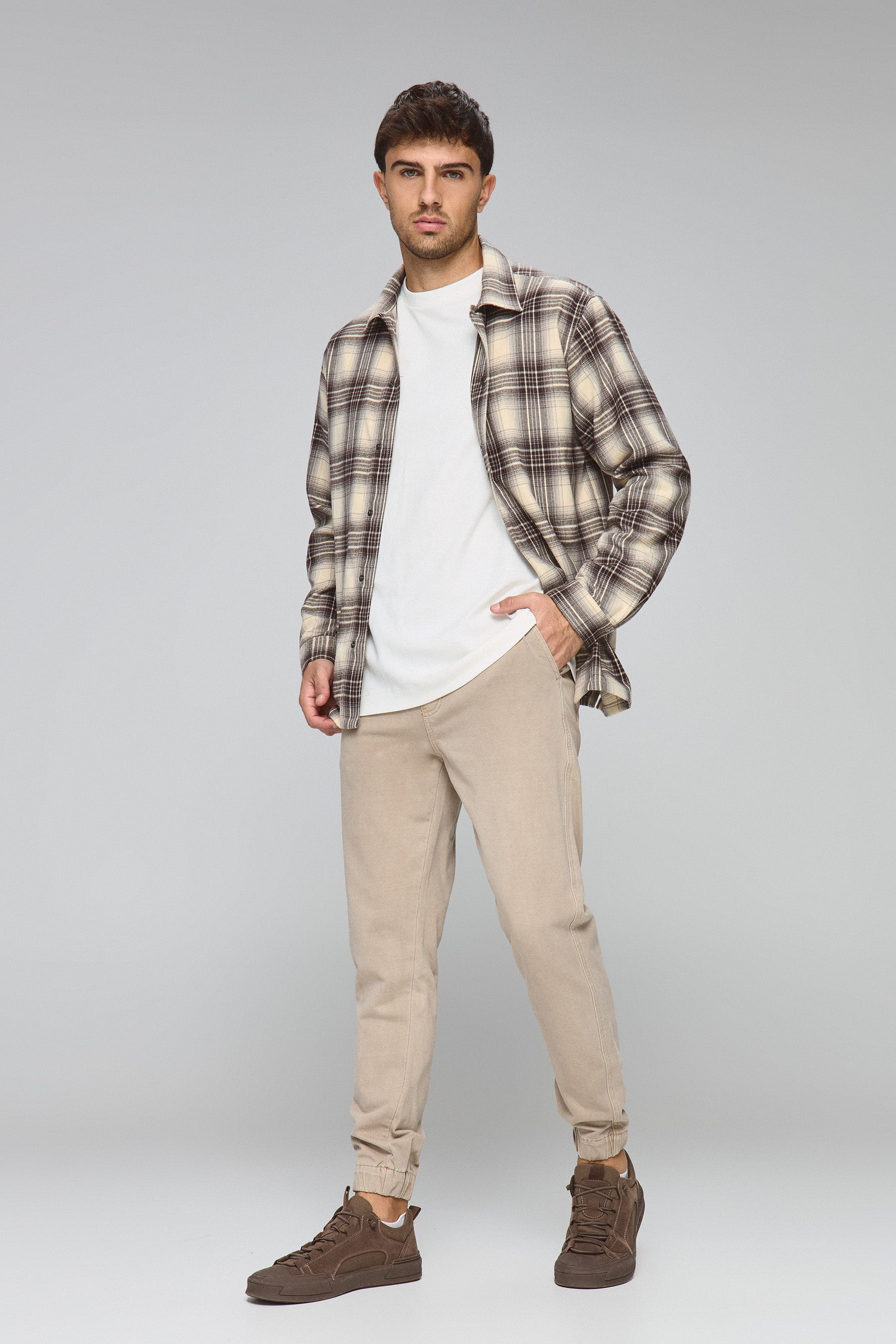 ג'ינס וויקנד ג'וגר