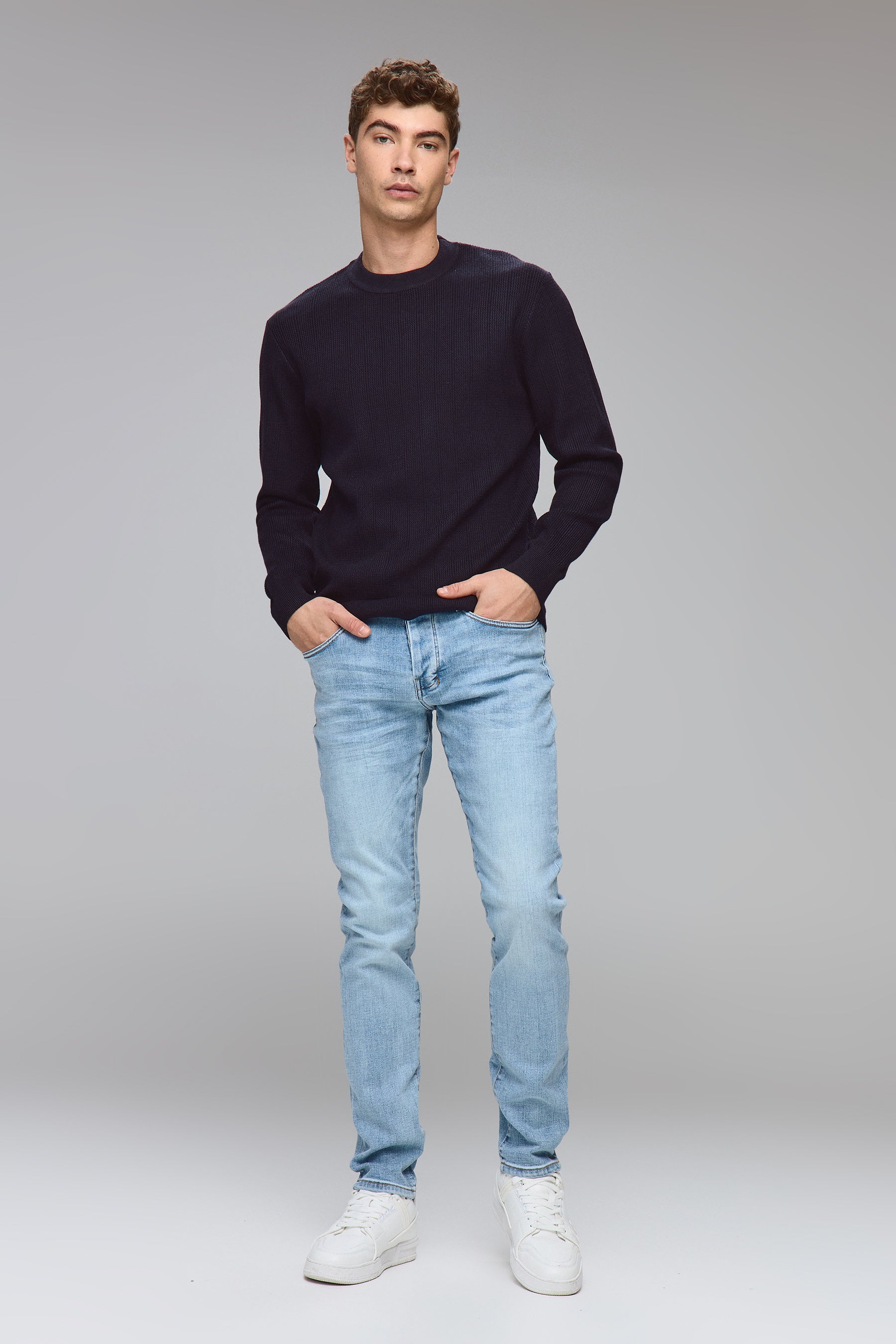 ג'ינס מאדוק טופ