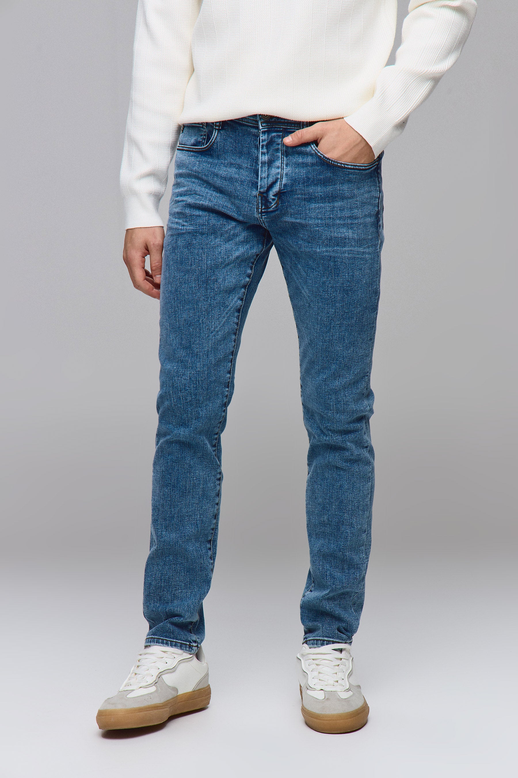 ג'ינס מאדוק טופ