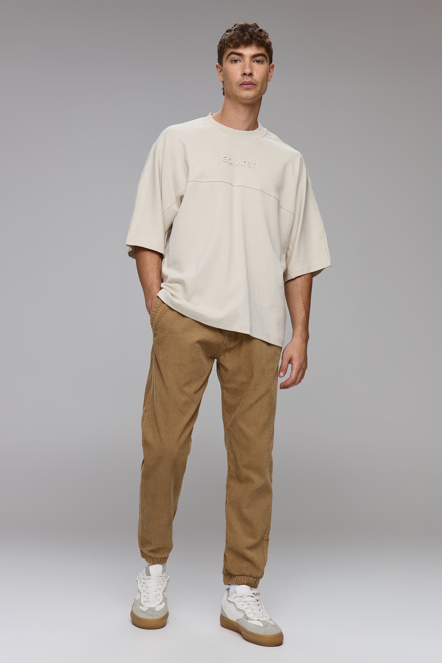 טי חתך ריליס