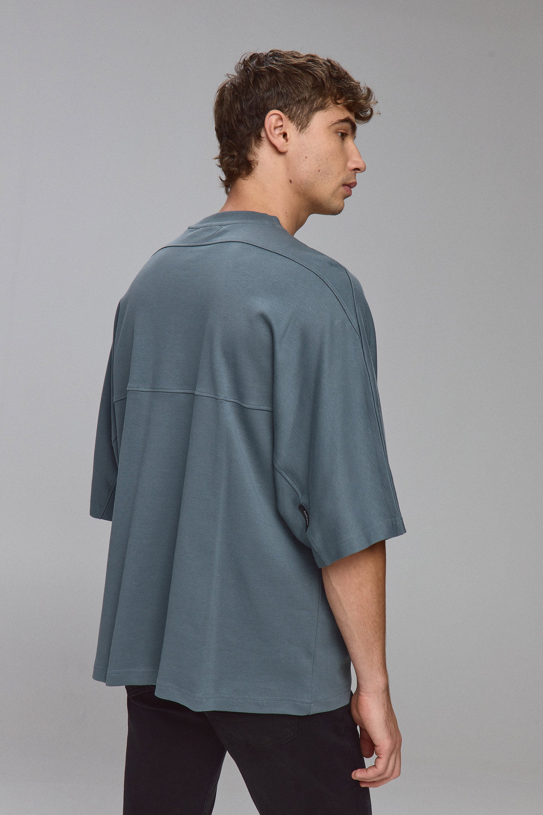 טי חתך ריליס