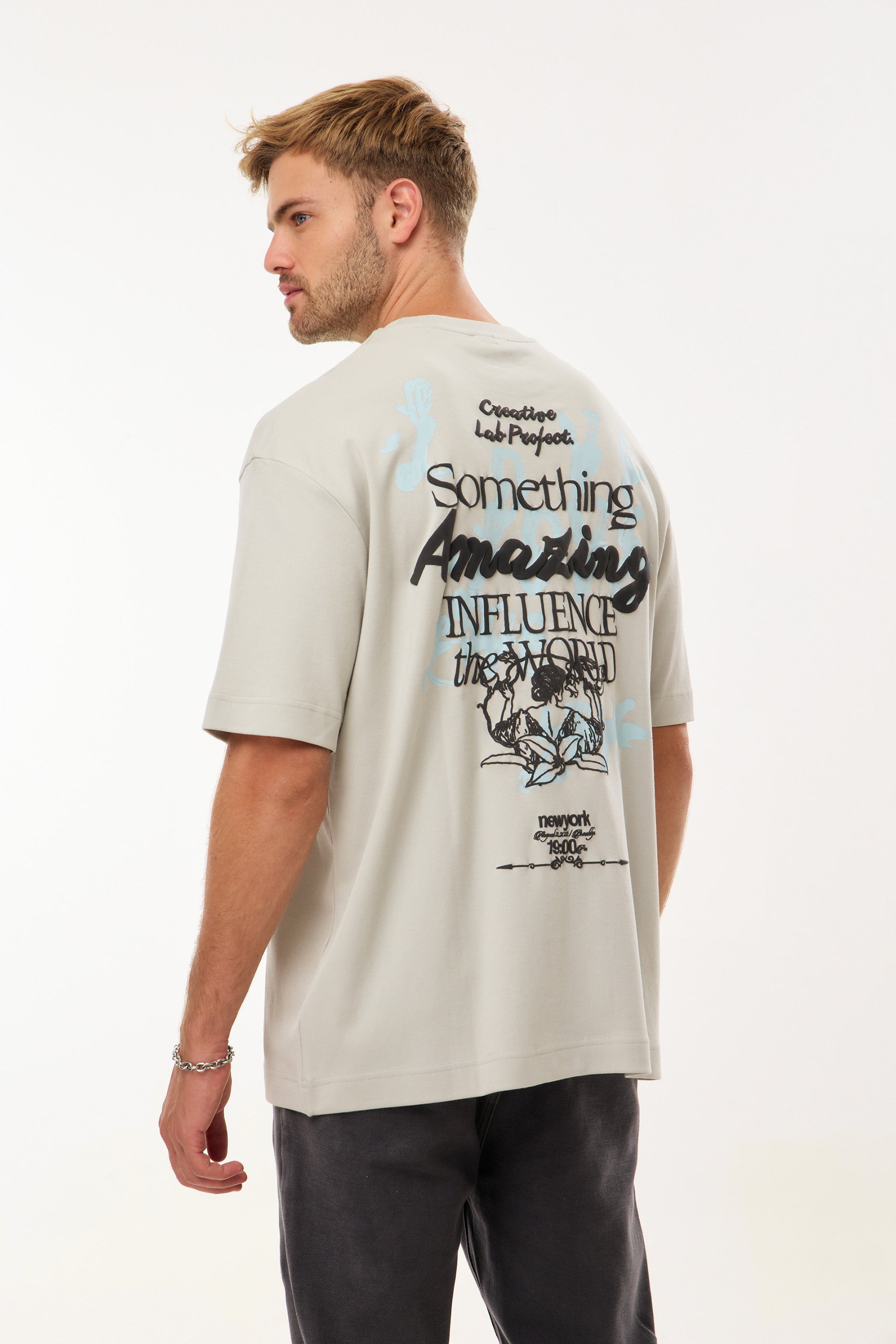 טישירט אמזונה