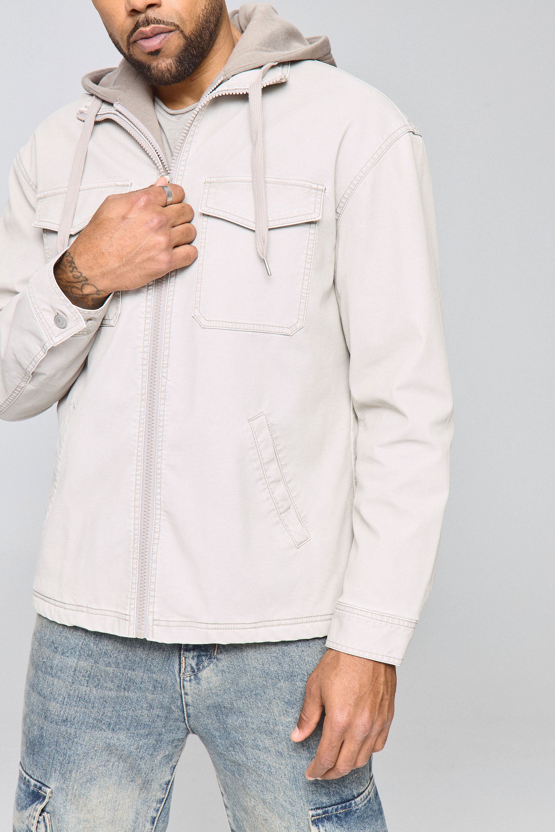 ג'קט  קריסטל