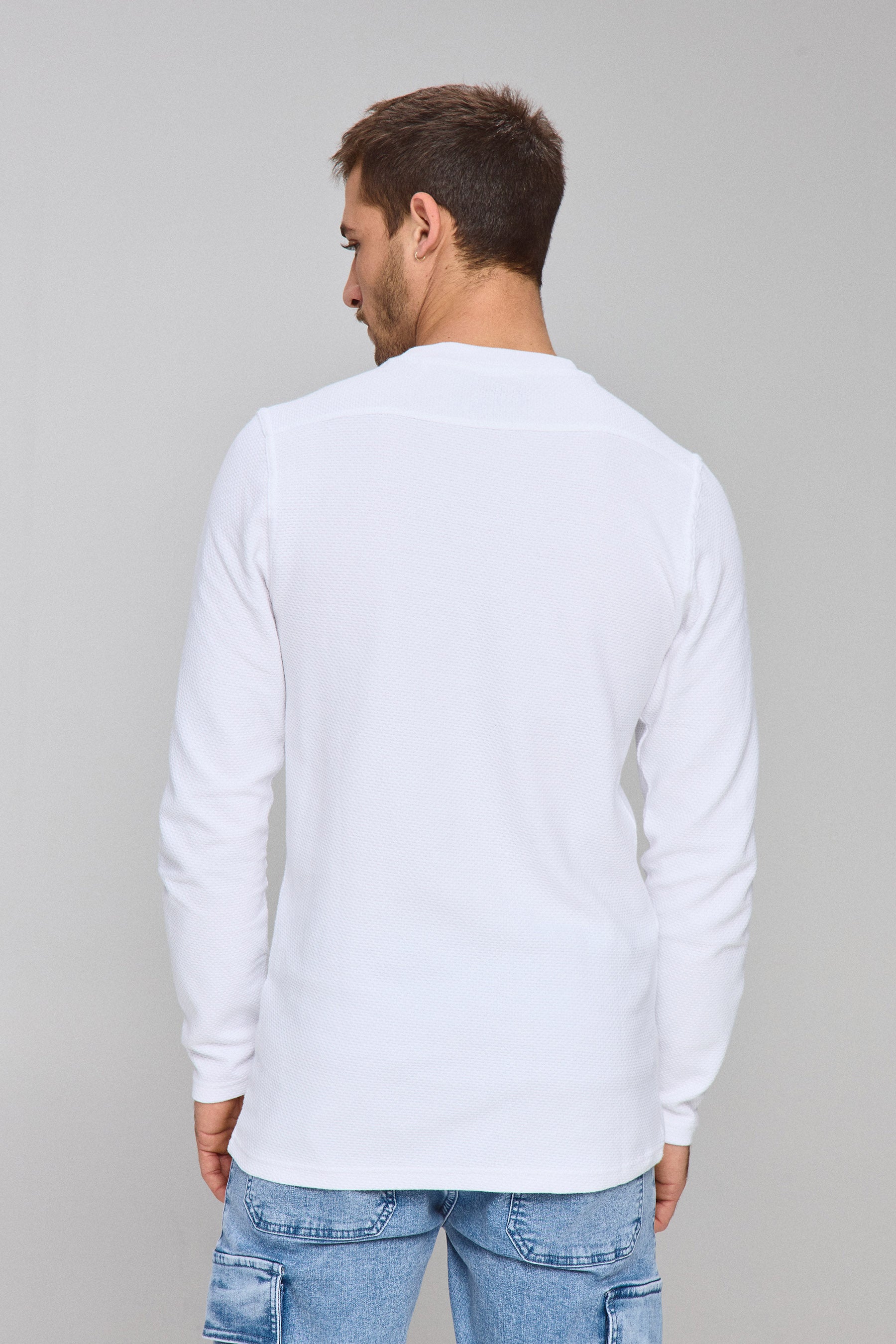 טי מיסטר ג'ונס