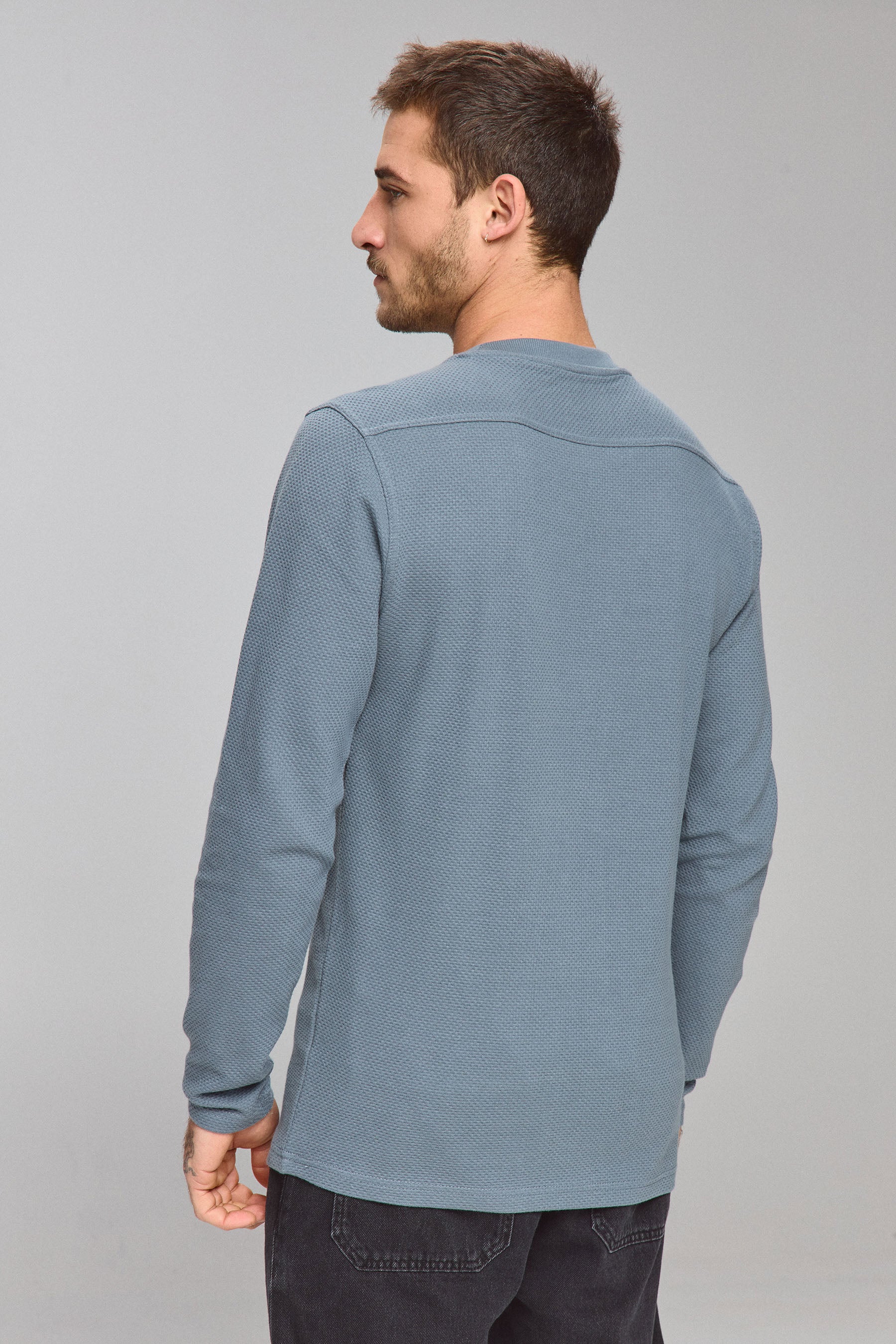 טי מיסטר ג'ונס