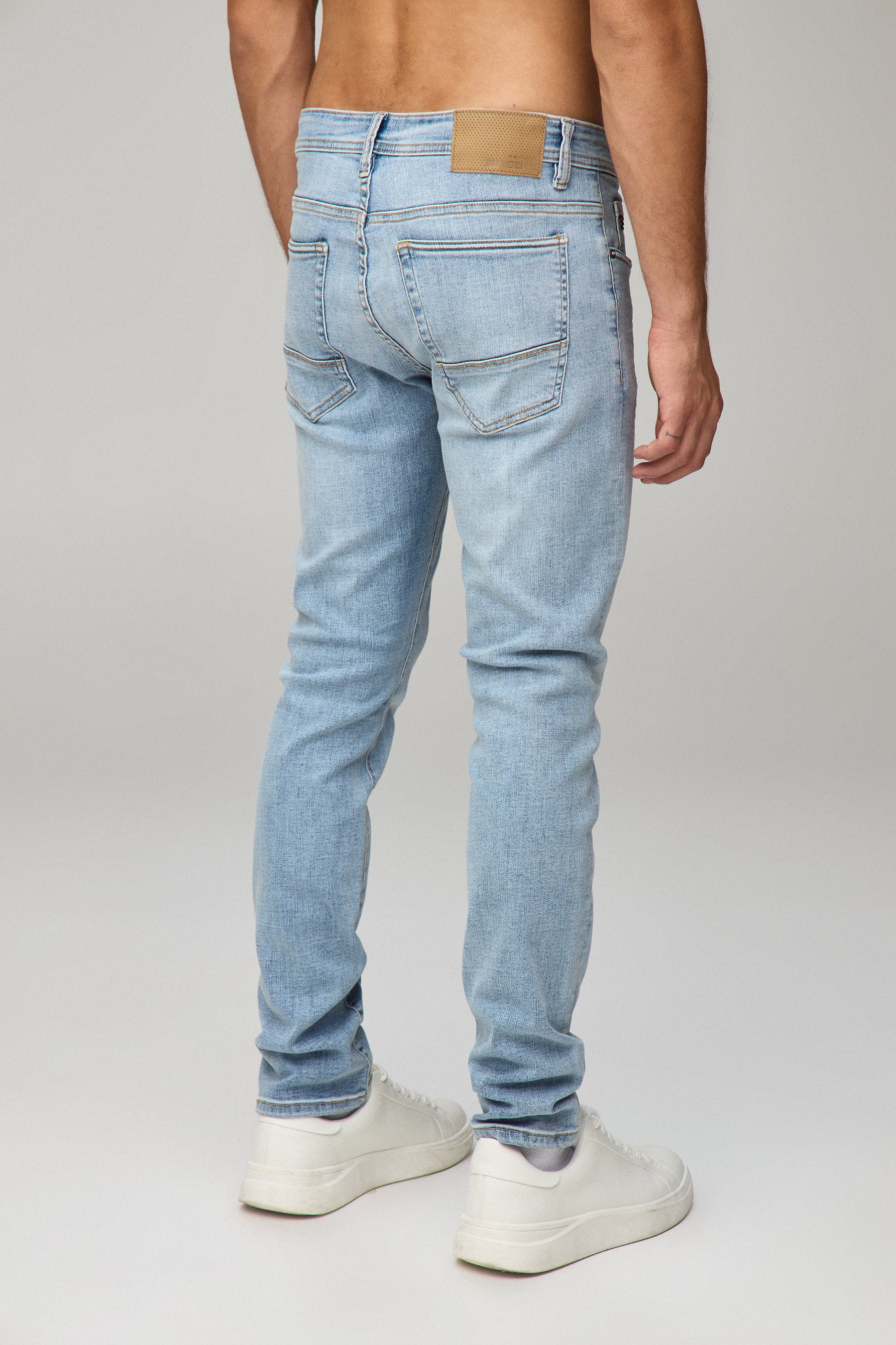 ג'ינס מאדוק טופ