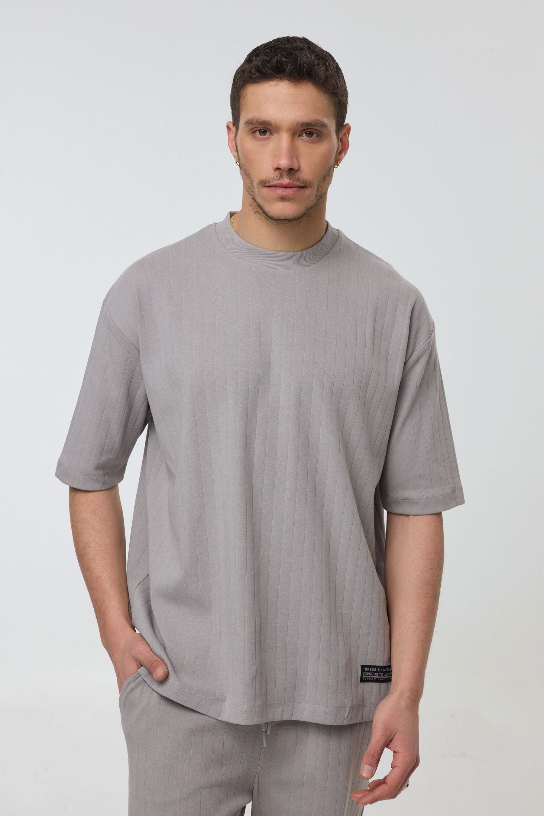 טי סטרייפס סט