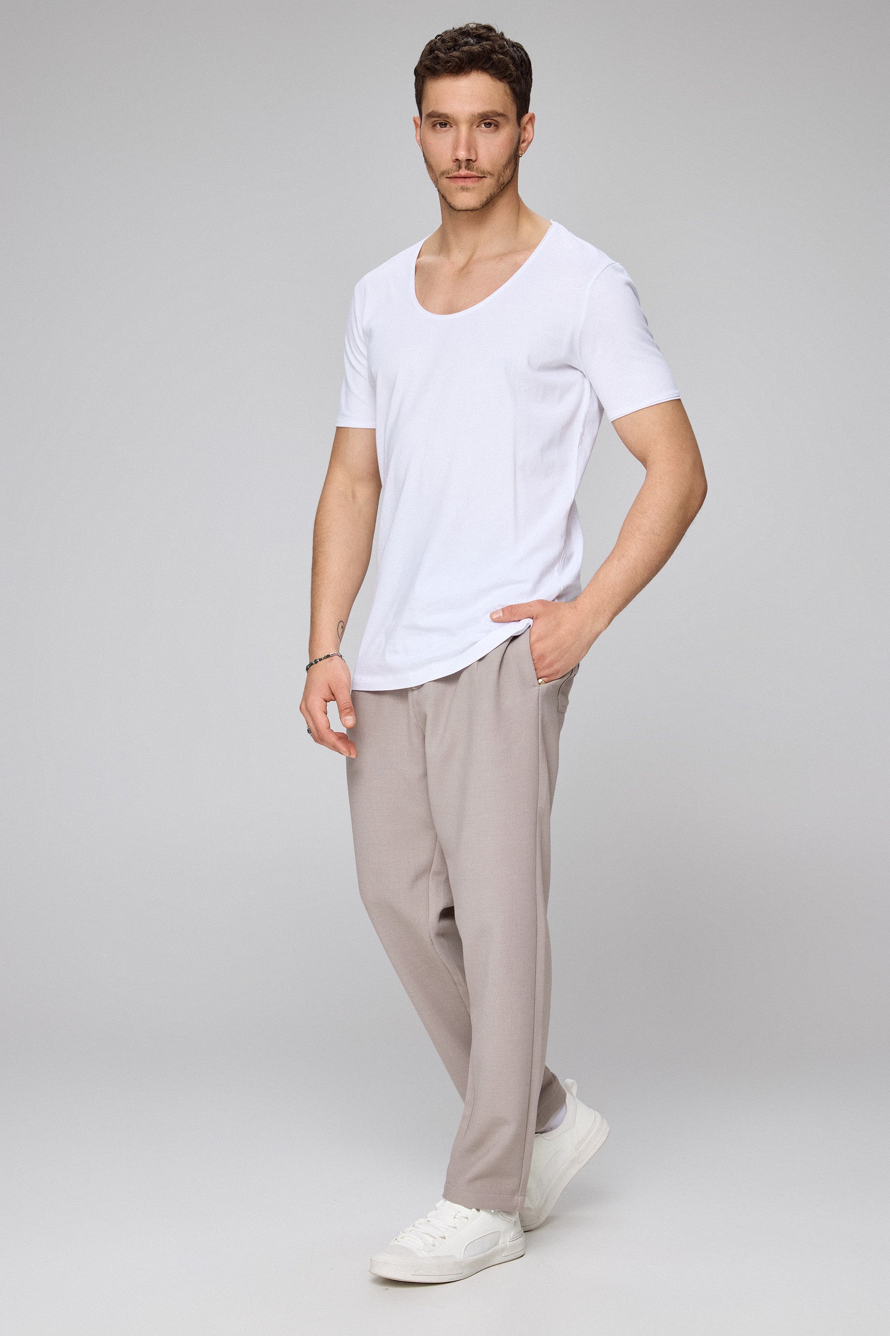 טי בייסיק הירו