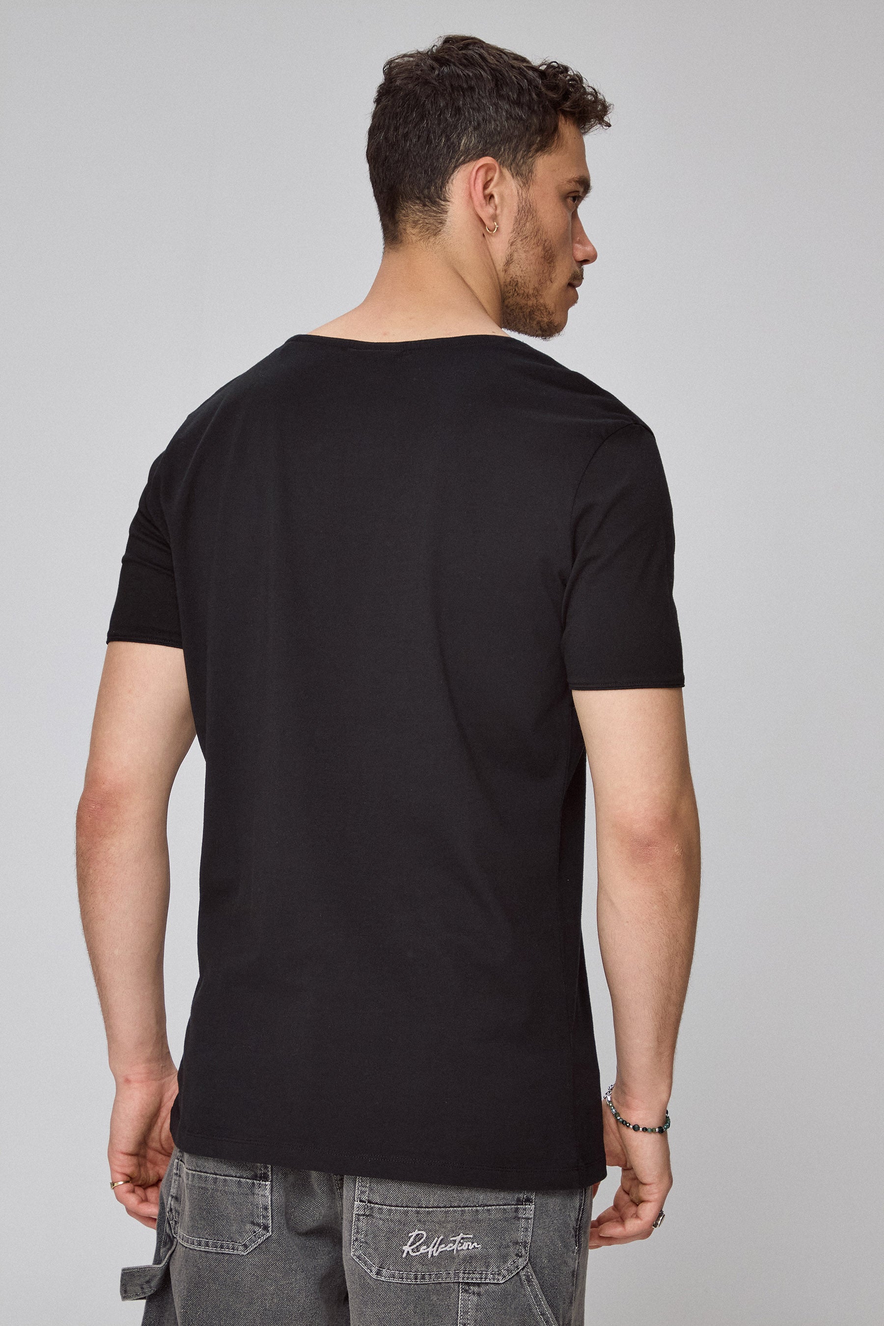 טי בייסיק הירו