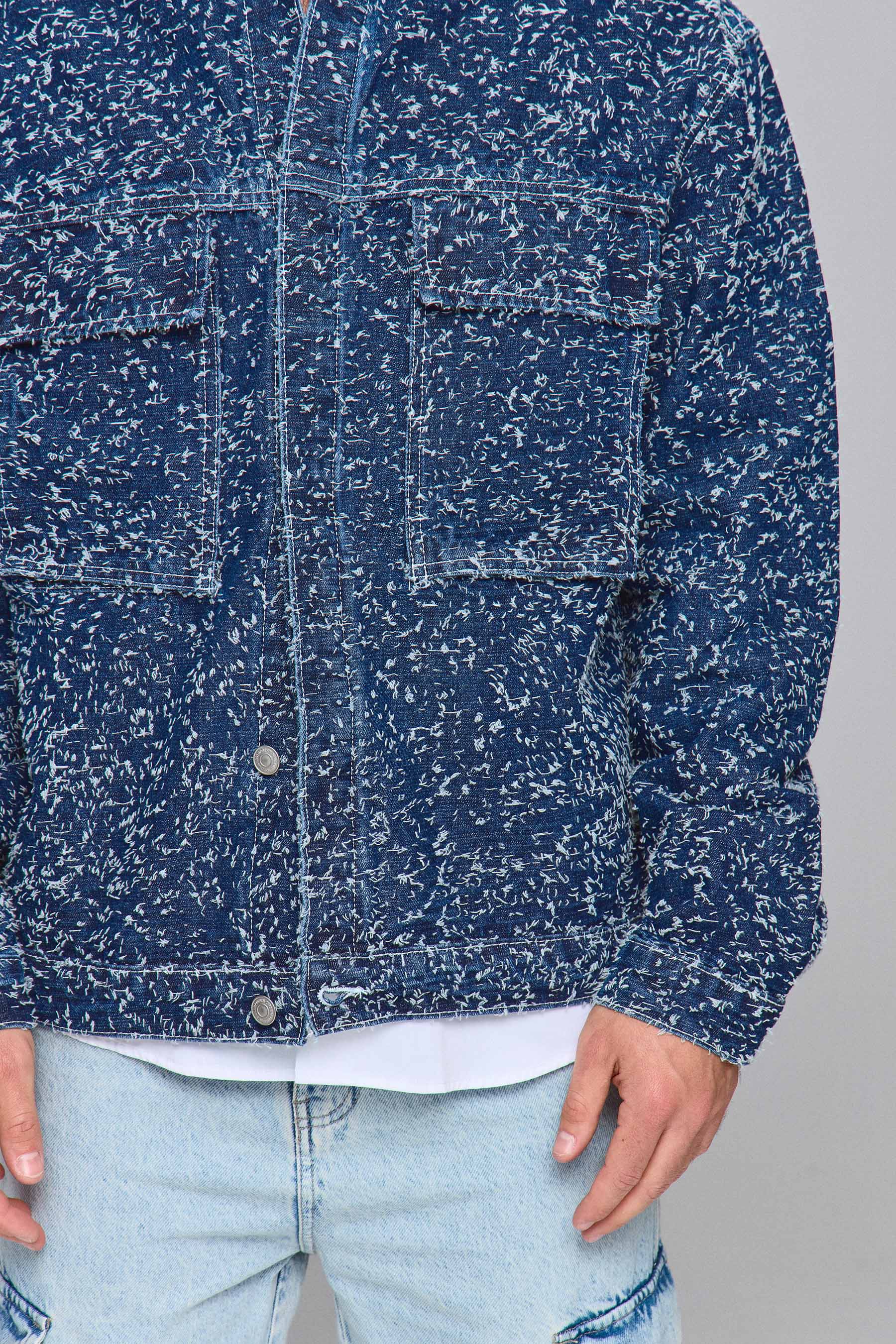 ג'קט ג'ינס יוניברס