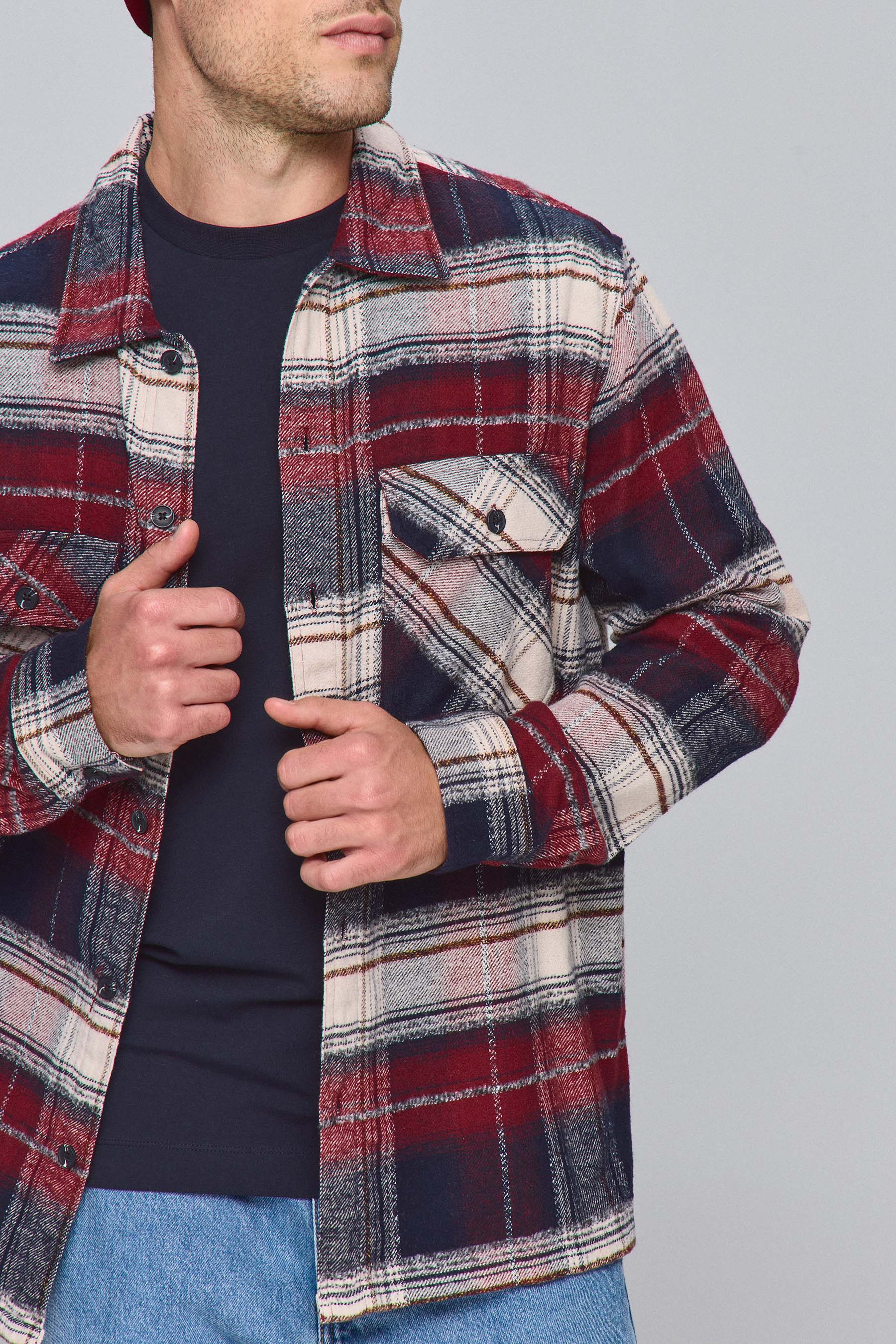 אוברשירט קלאב