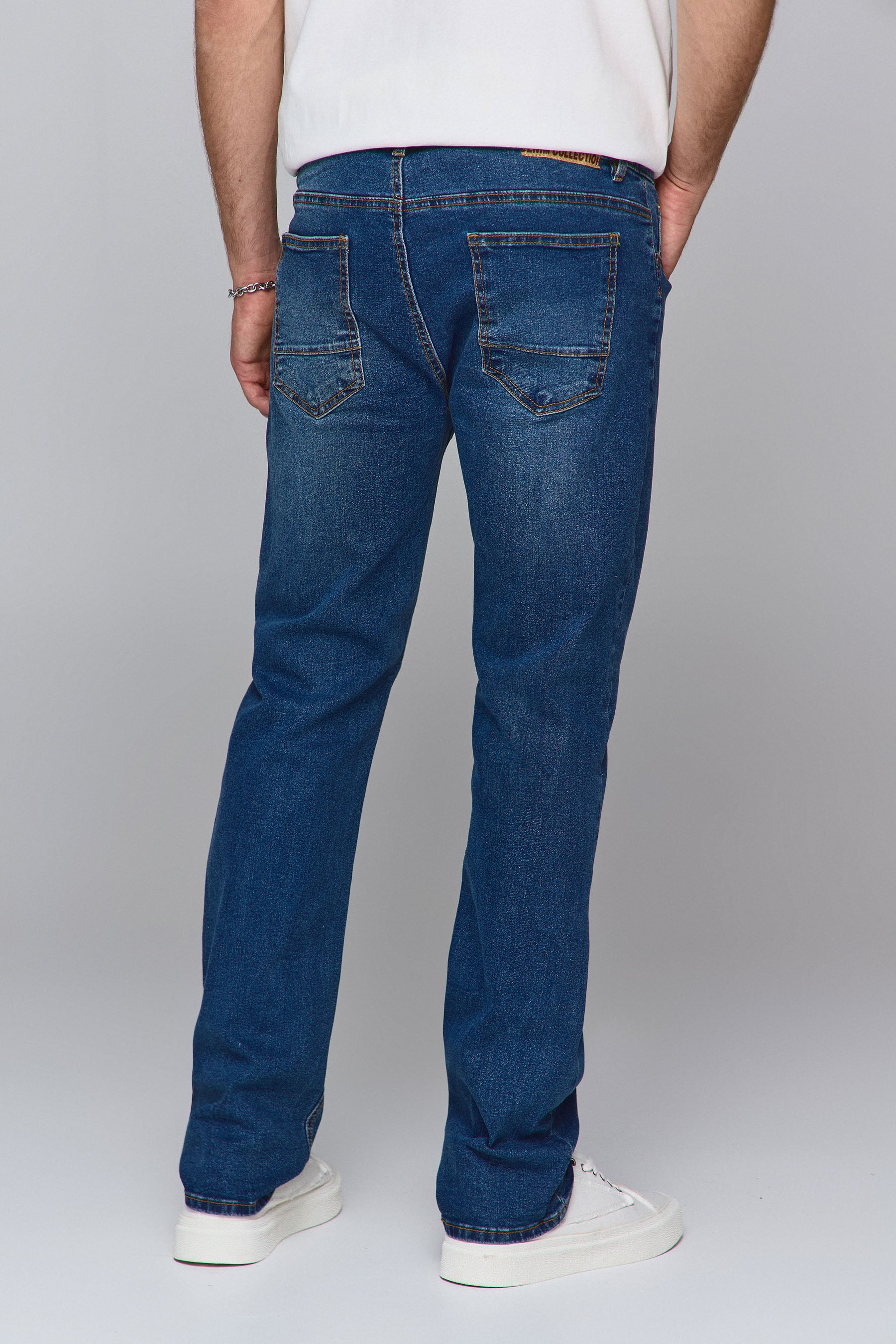 ג'ינס פארקר